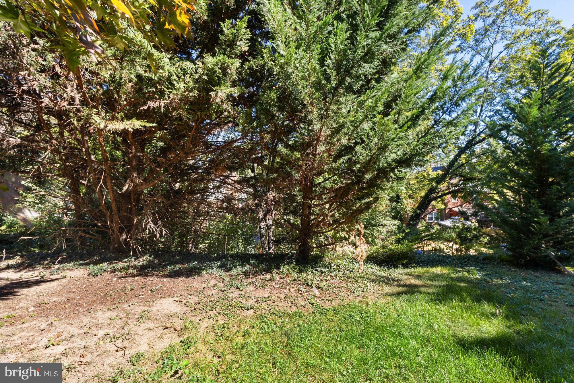 DARTMOUTH GLEN - Residential