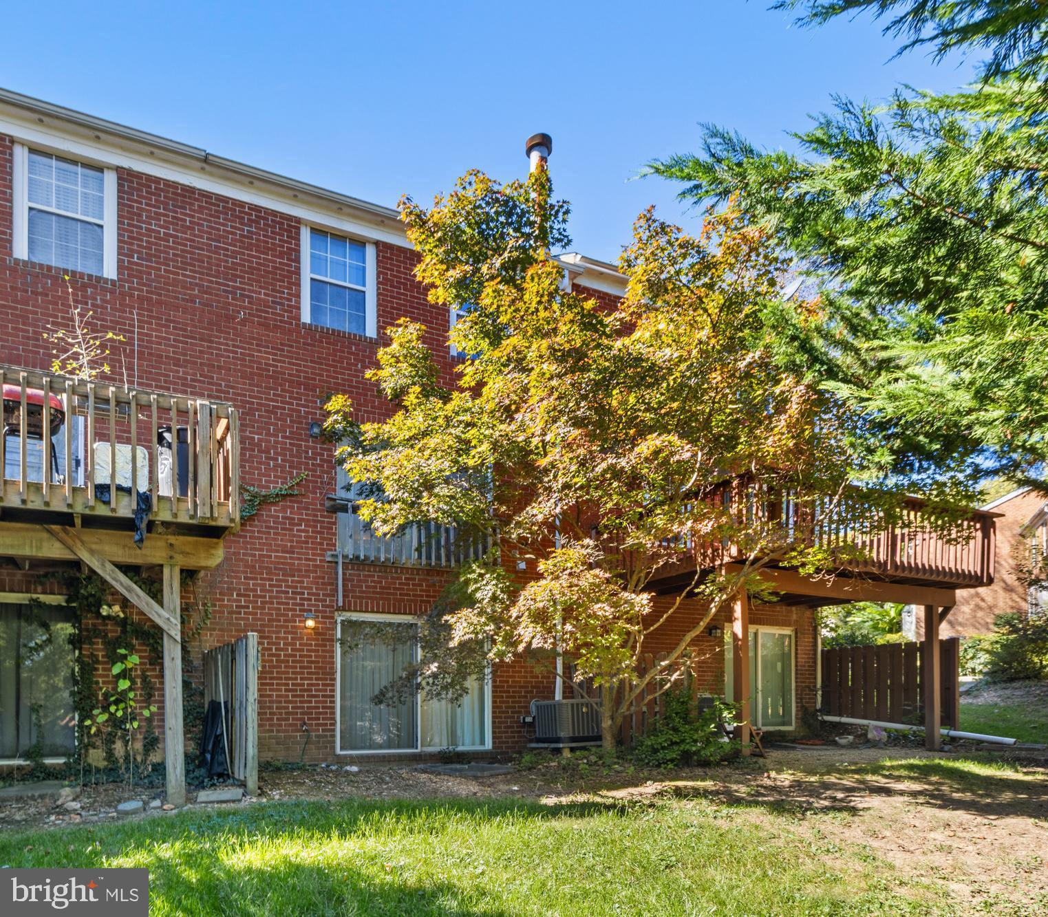 DARTMOUTH GLEN - Residential