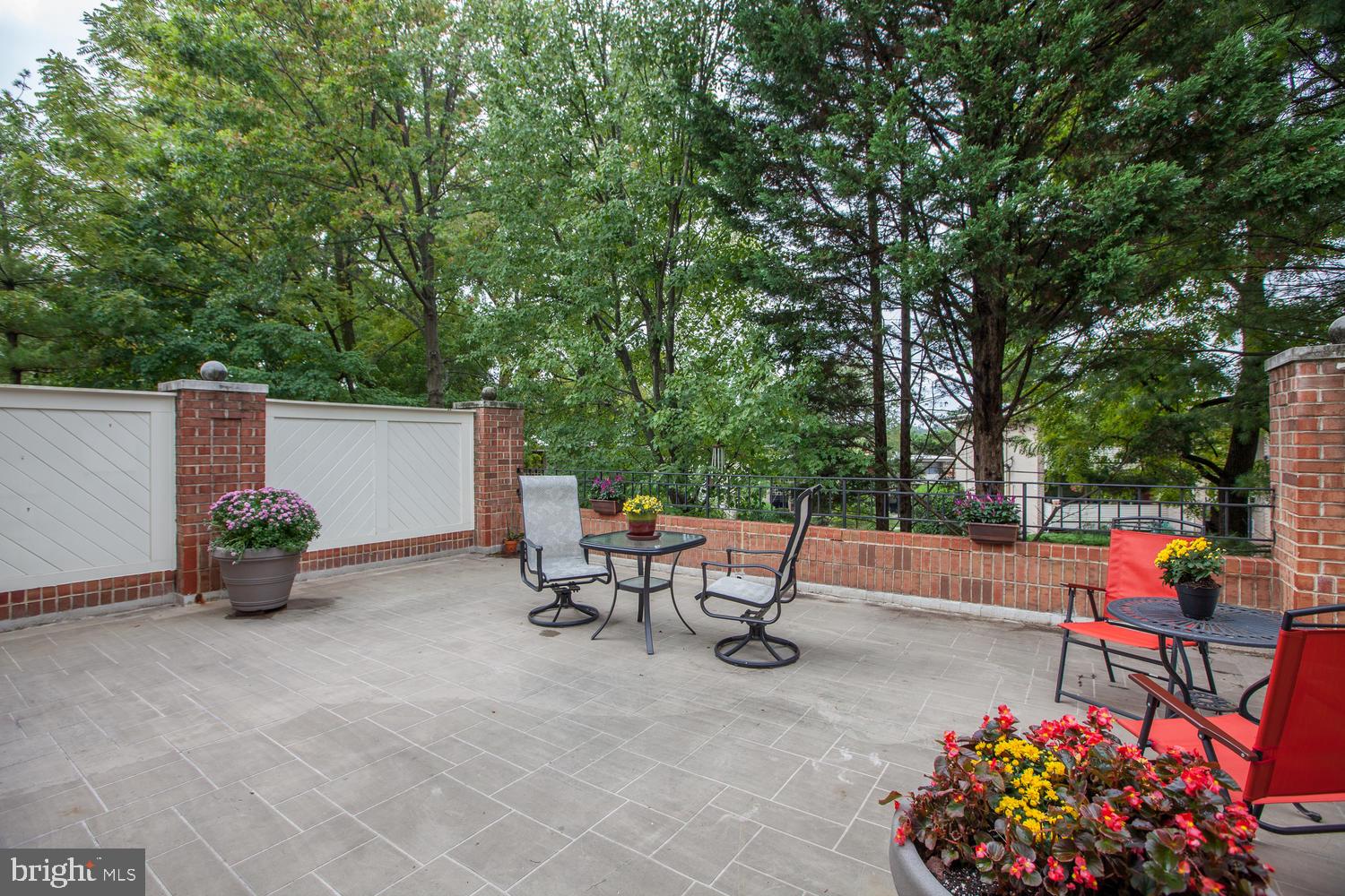 GATES OF WESTFALLS - Residential Lease