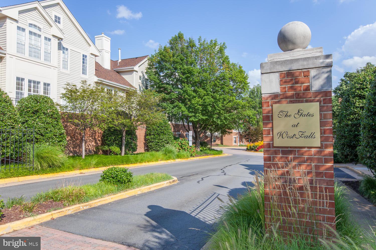 GATES OF WESTFALLS - Residential Lease