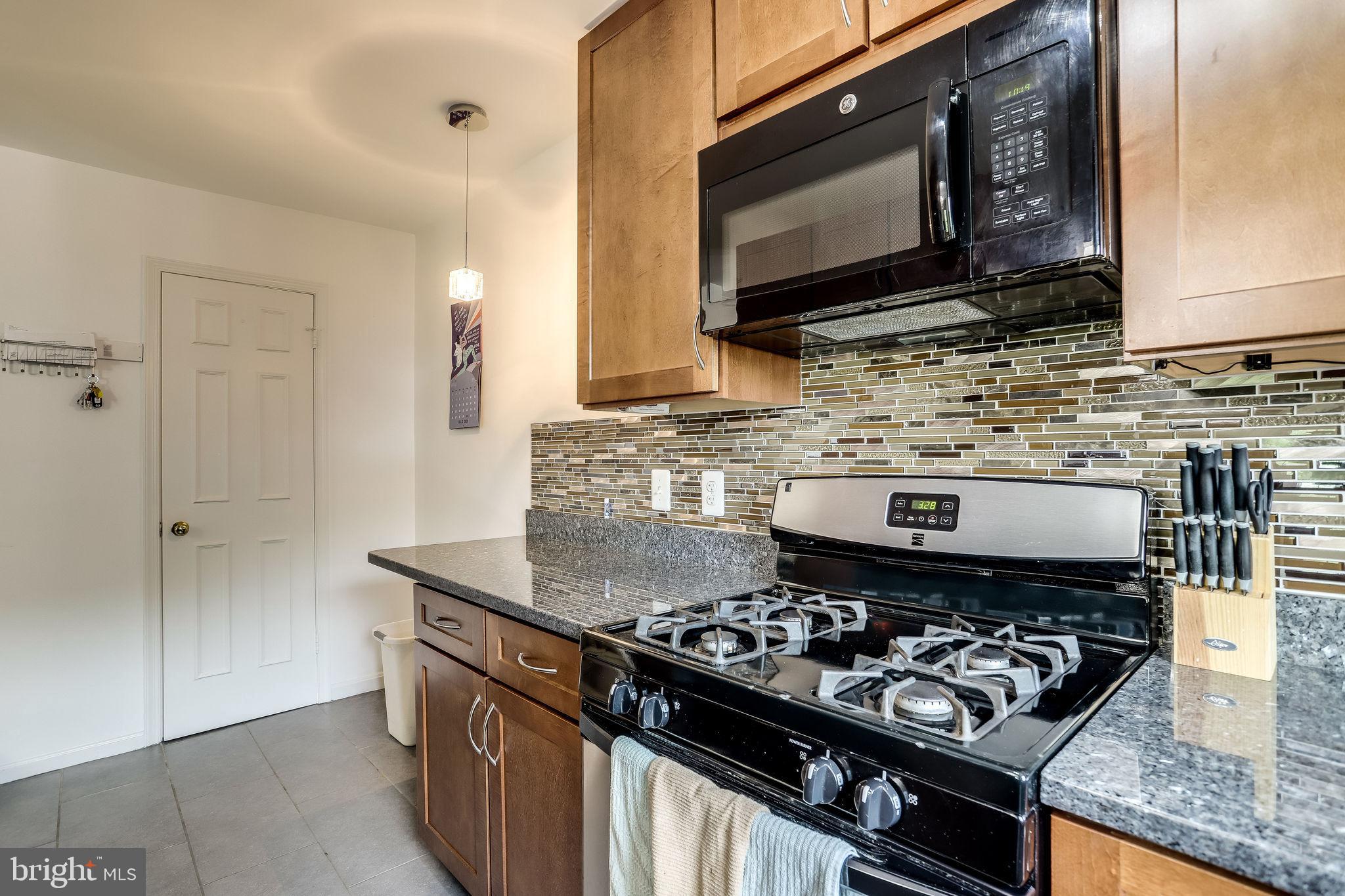 COOPER COURT - Residential Lease