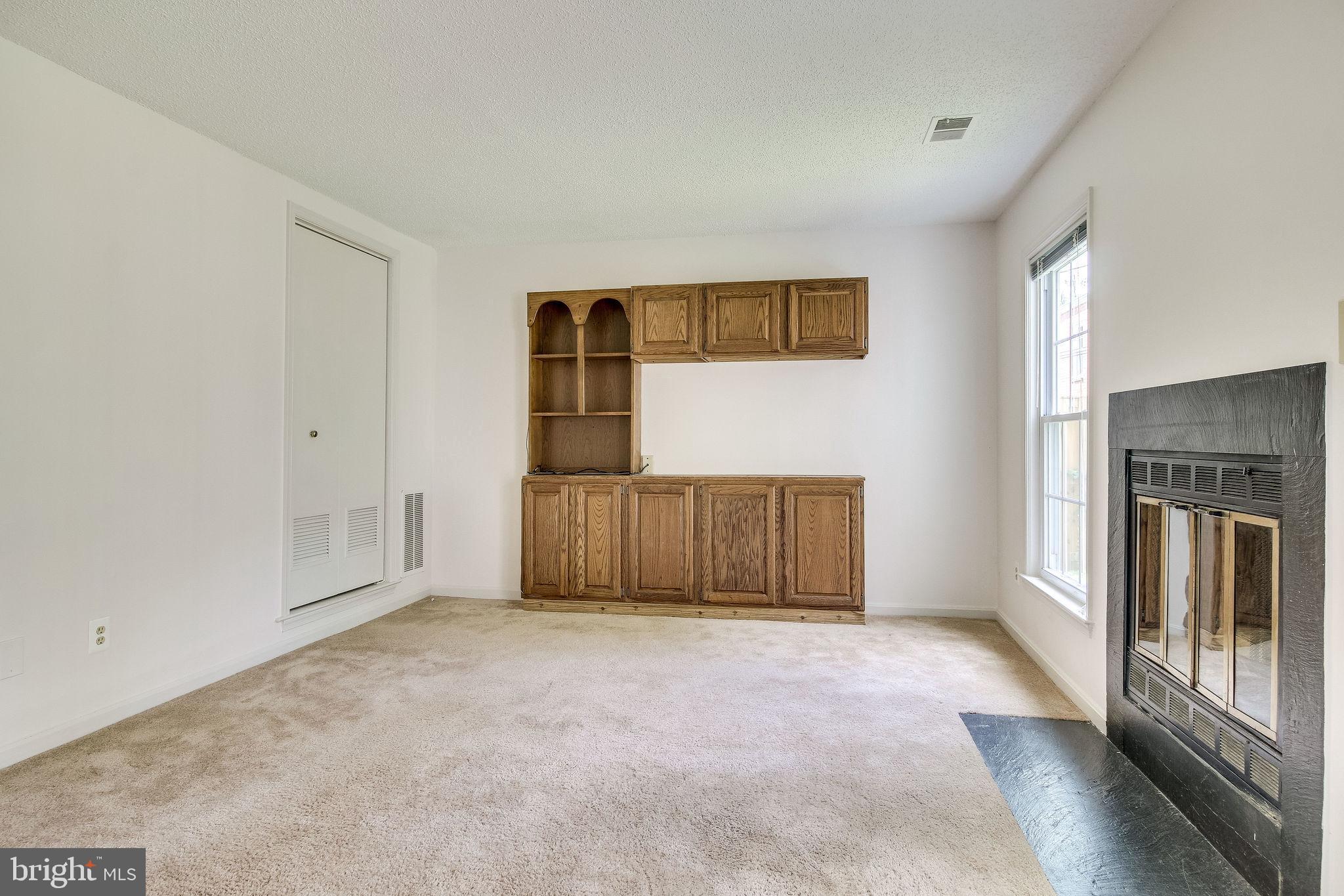 COOPER COURT - Residential Lease