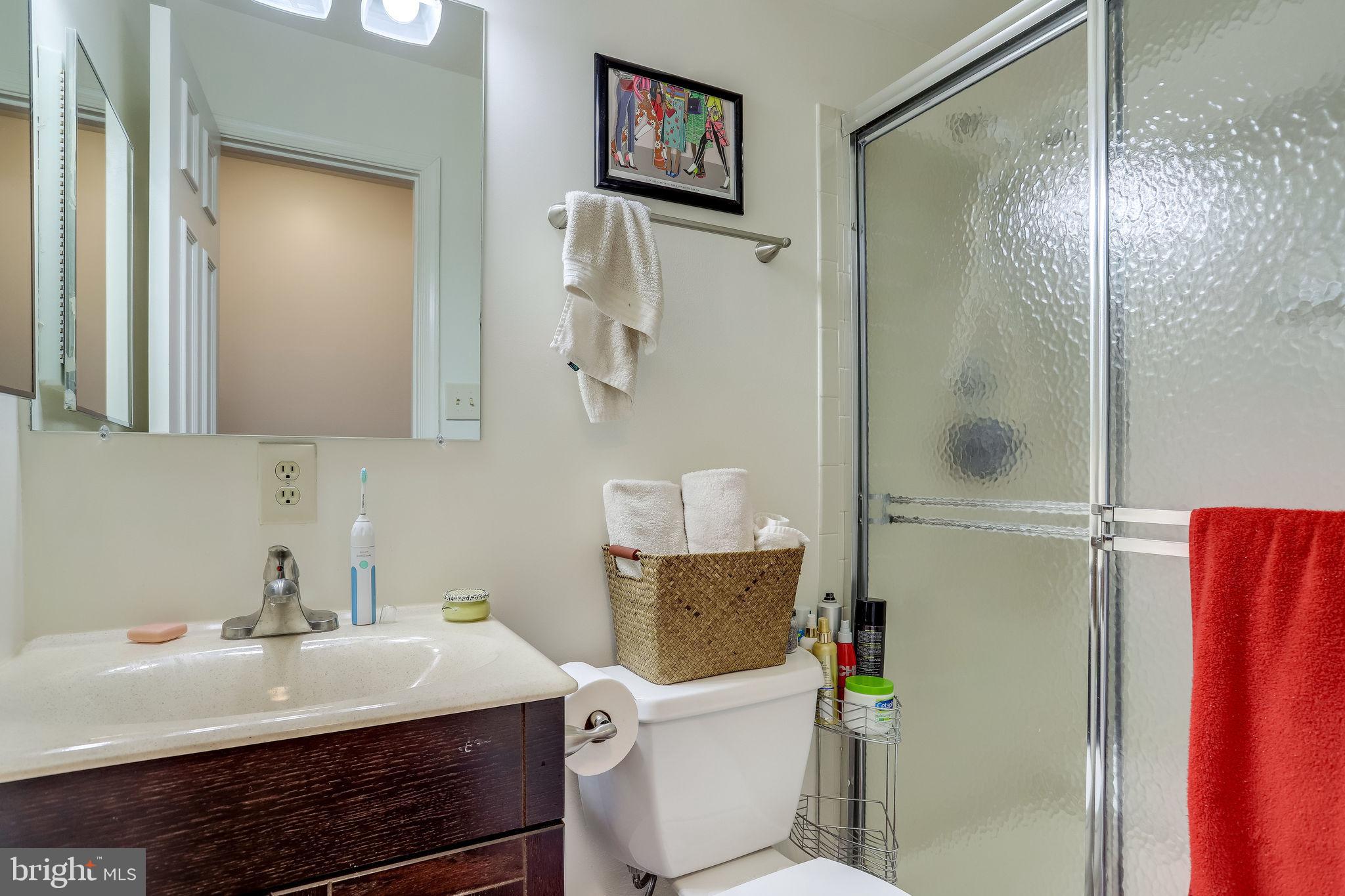 COOPER COURT - Residential Lease