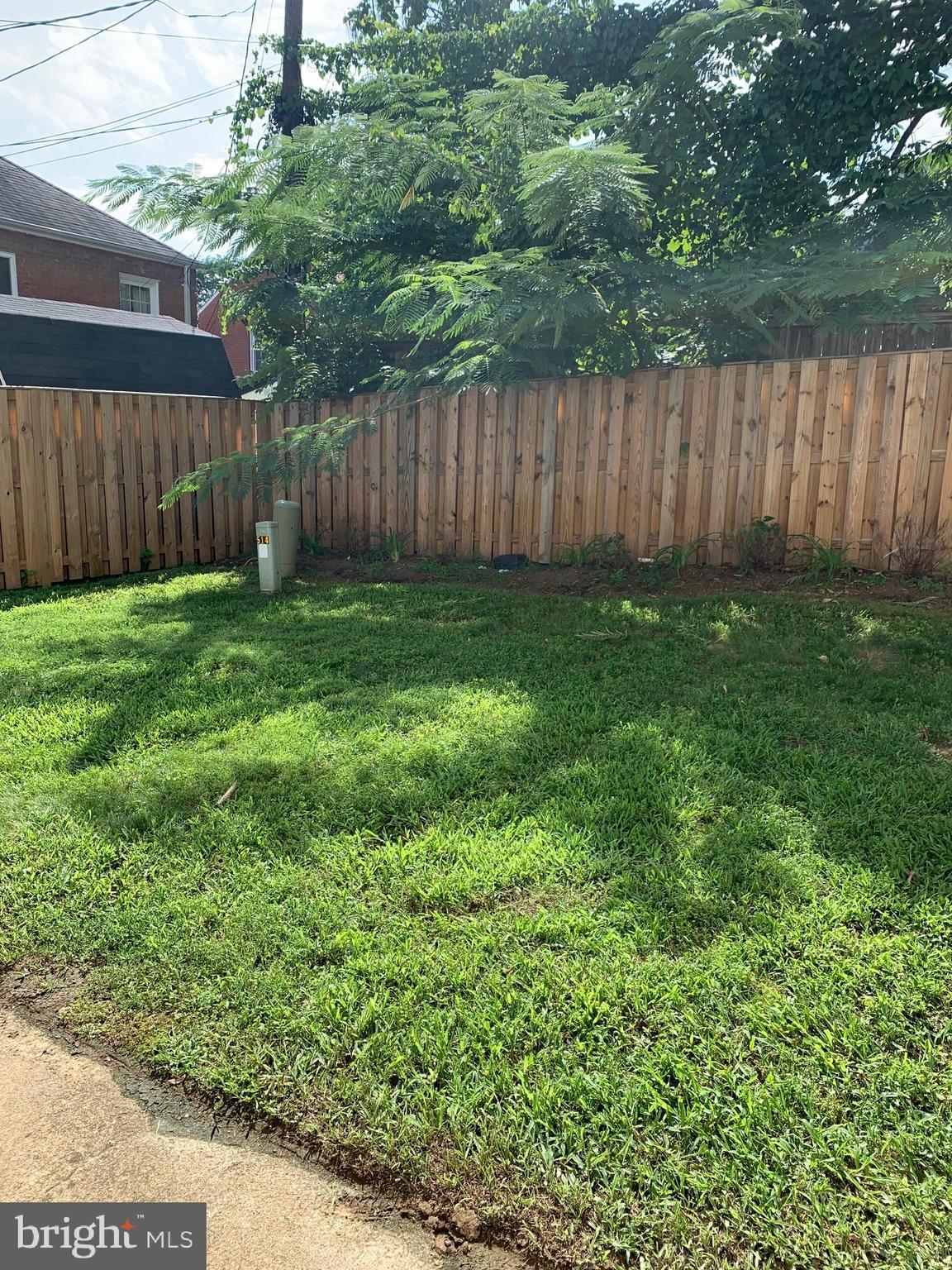 COOPER COURT - Residential Lease