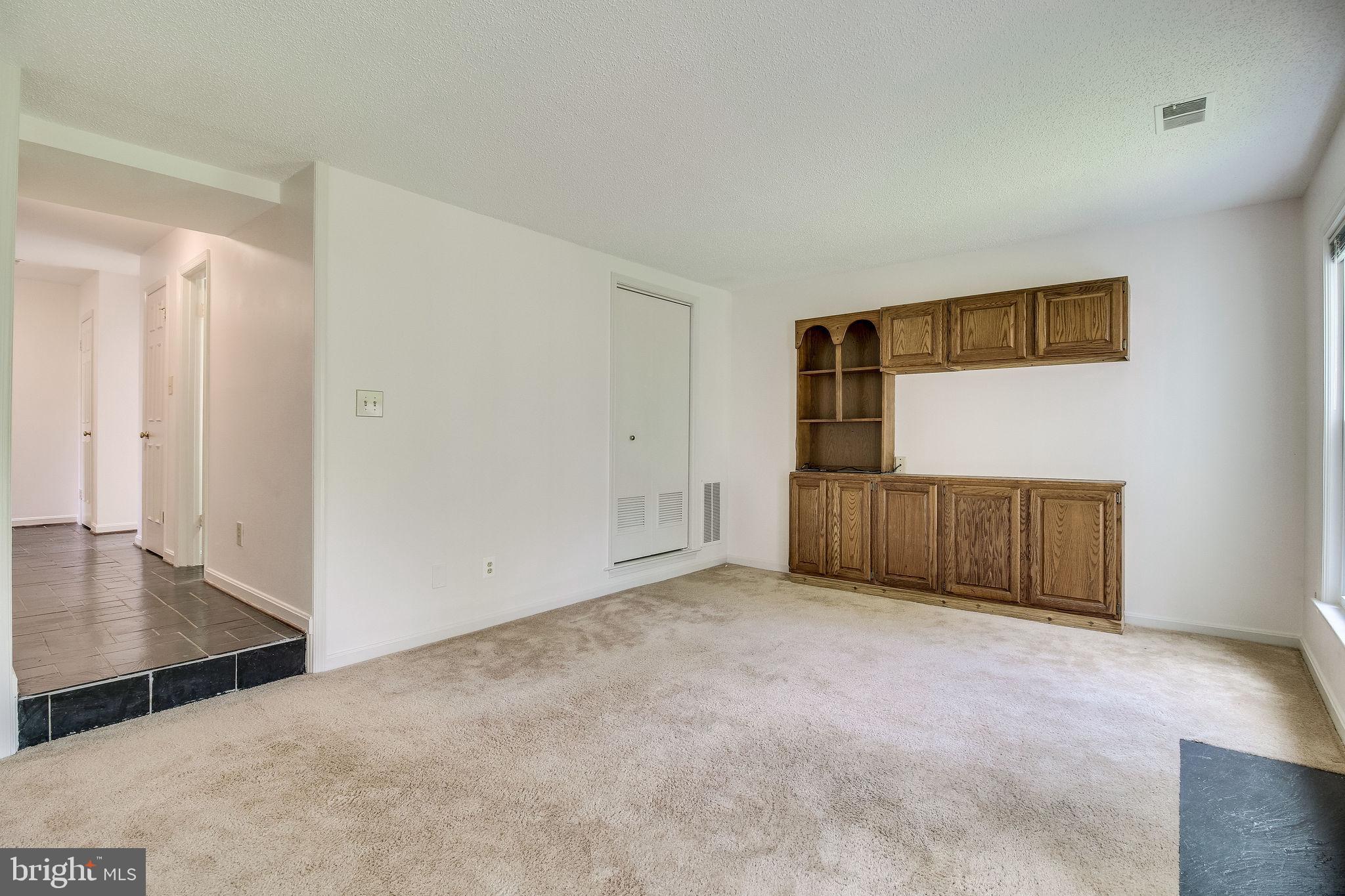 COOPER COURT - Residential Lease