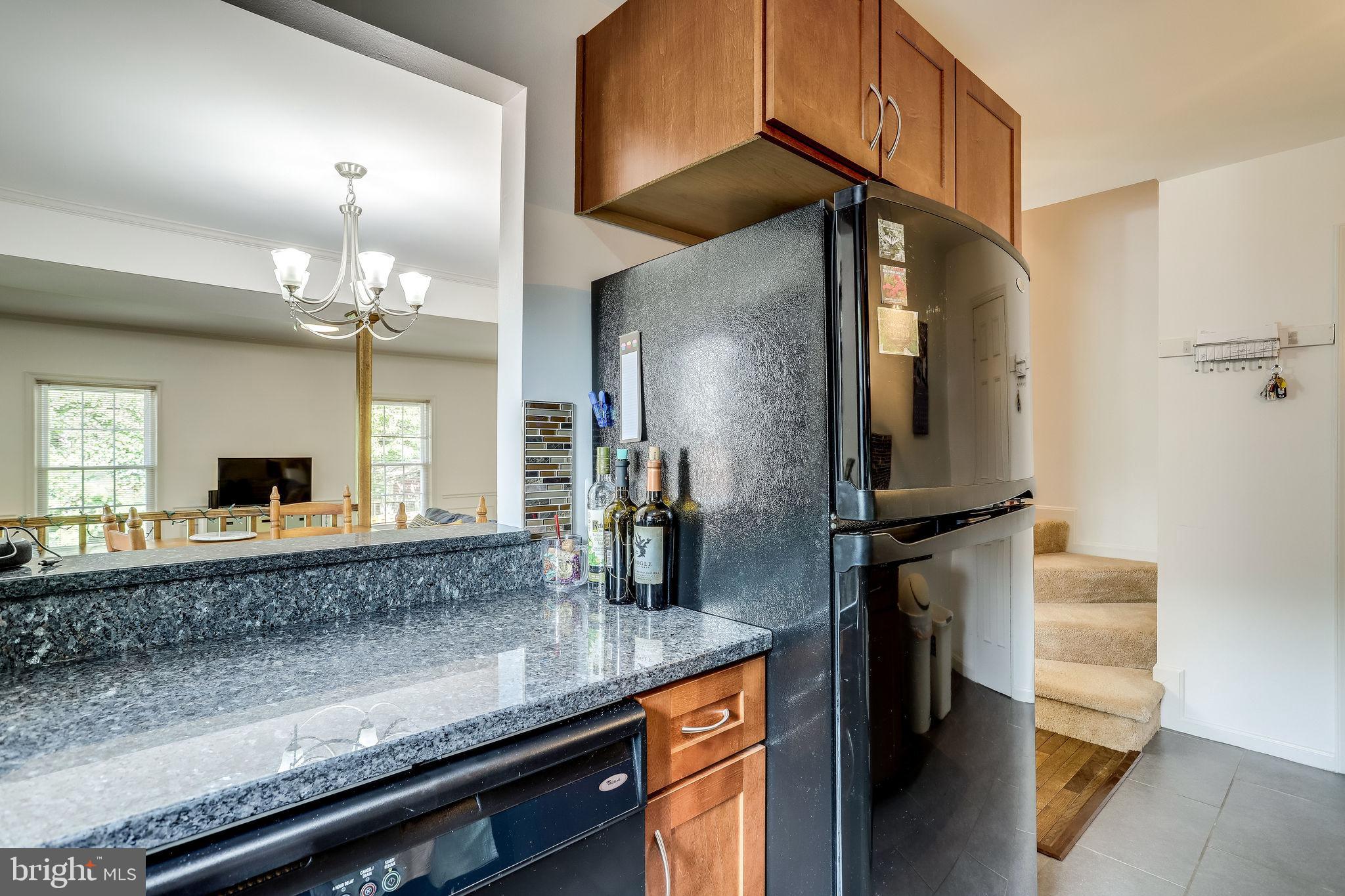 COOPER COURT - Residential Lease