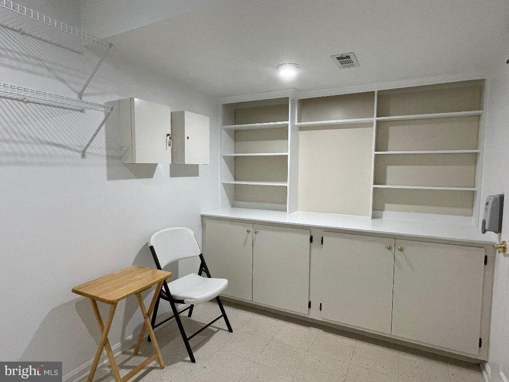 ROCKFLEET GARDEN - Residential