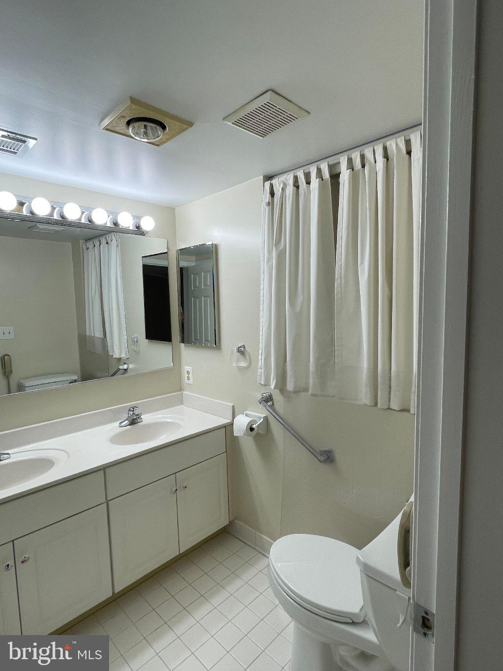 ROCKFLEET GARDEN - Residential