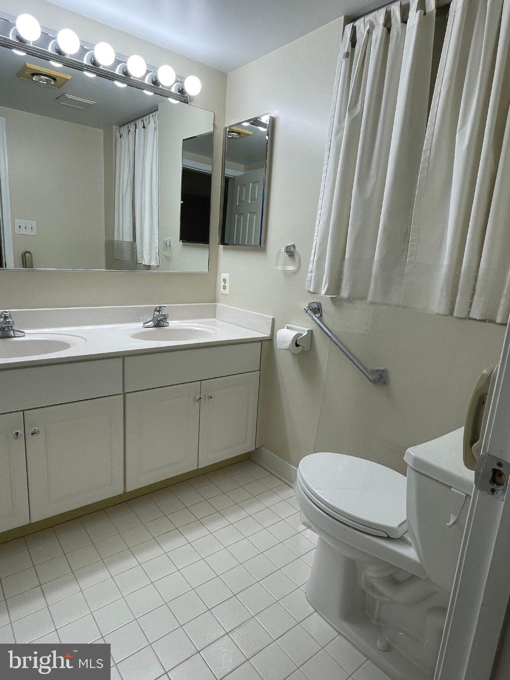 ROCKFLEET GARDEN - Residential