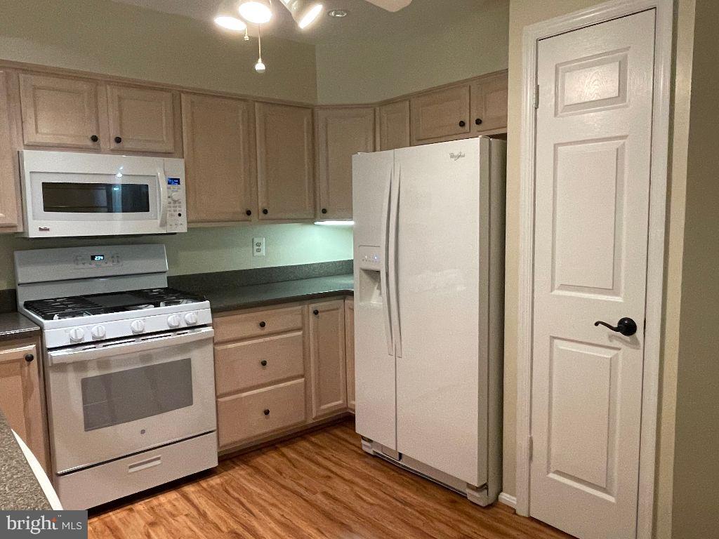 ROCKFLEET GARDEN - Residential