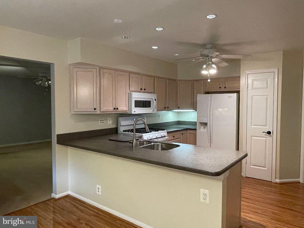 ROCKFLEET GARDEN - Residential