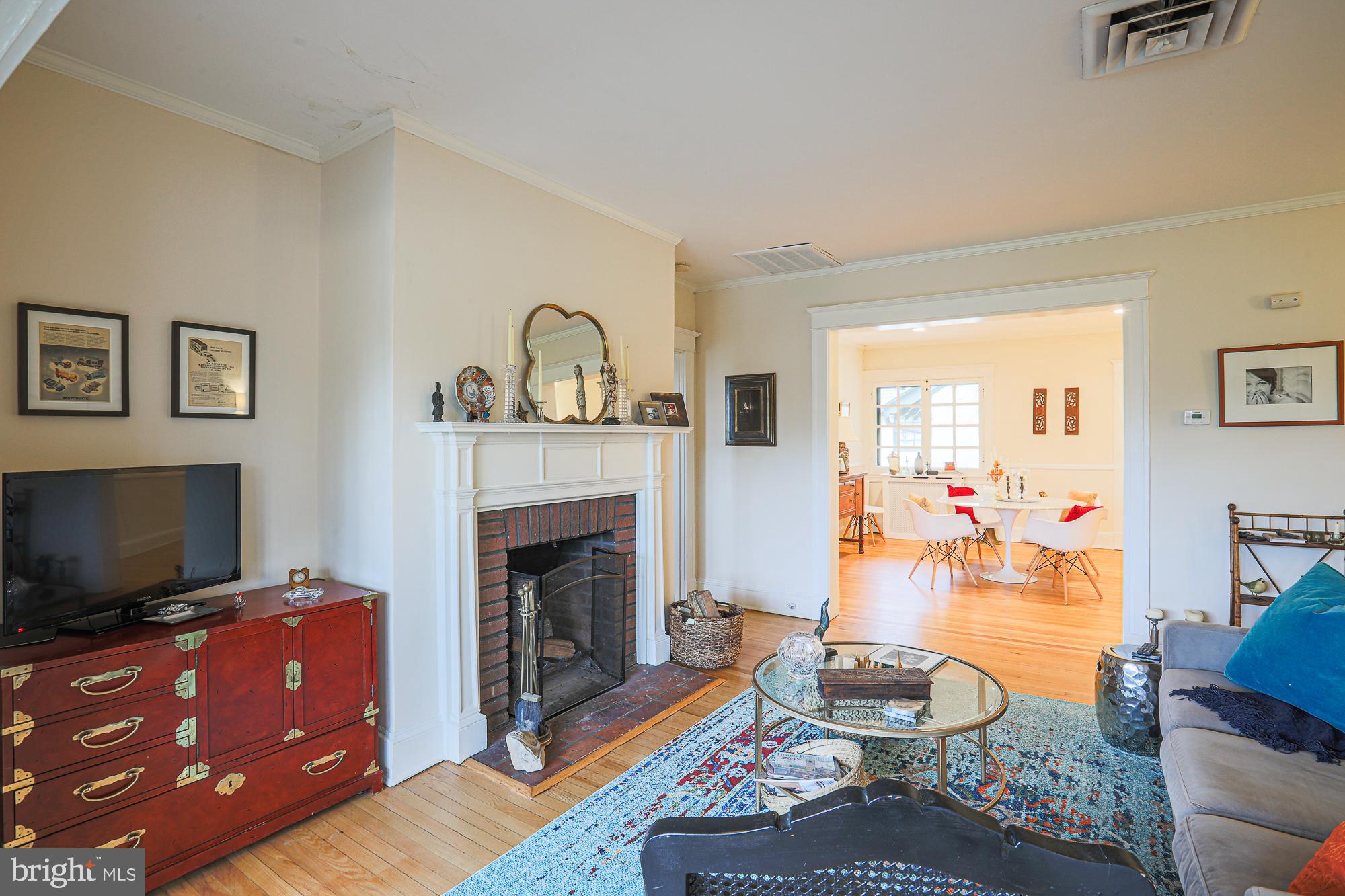 ROLAND PARK - Residential