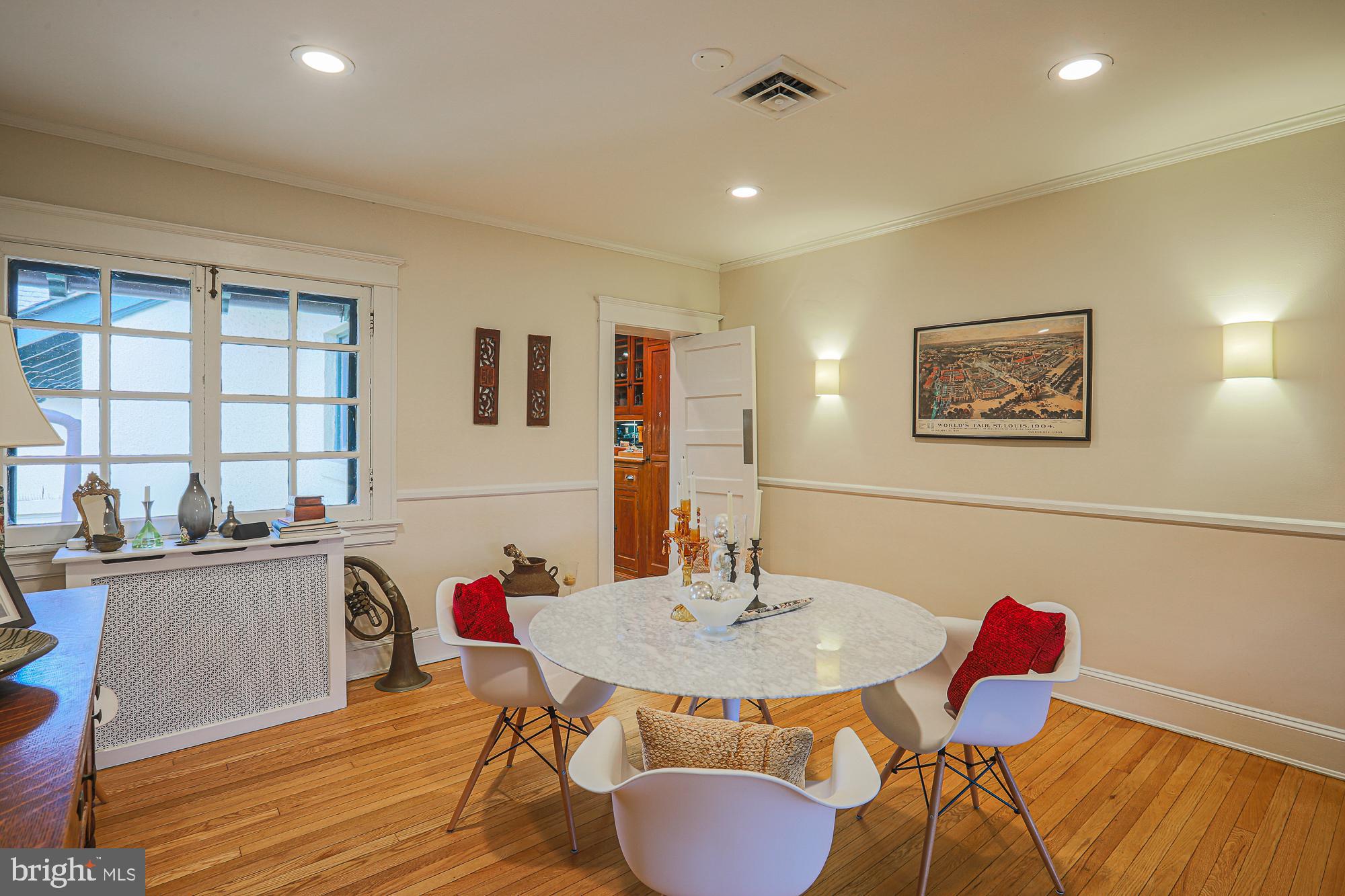 ROLAND PARK - Residential