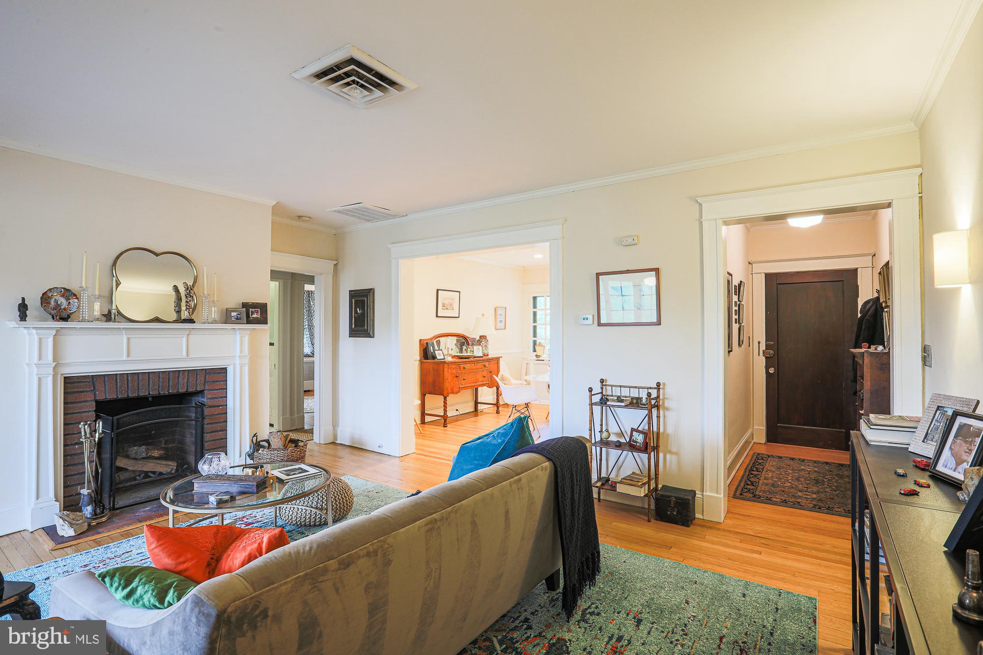 ROLAND PARK - Residential