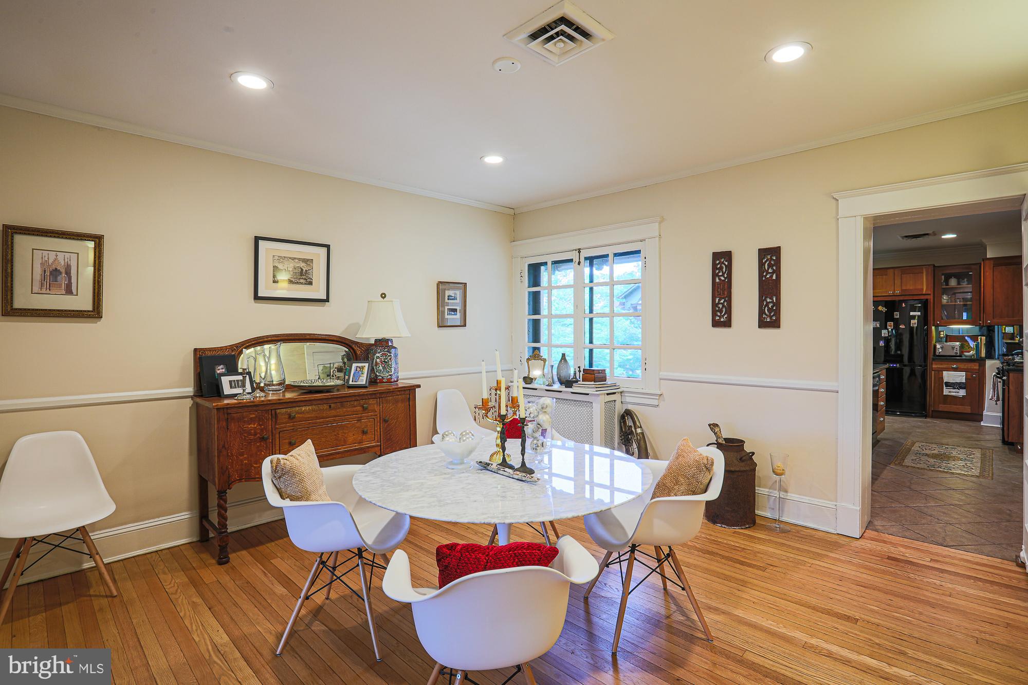 ROLAND PARK - Residential