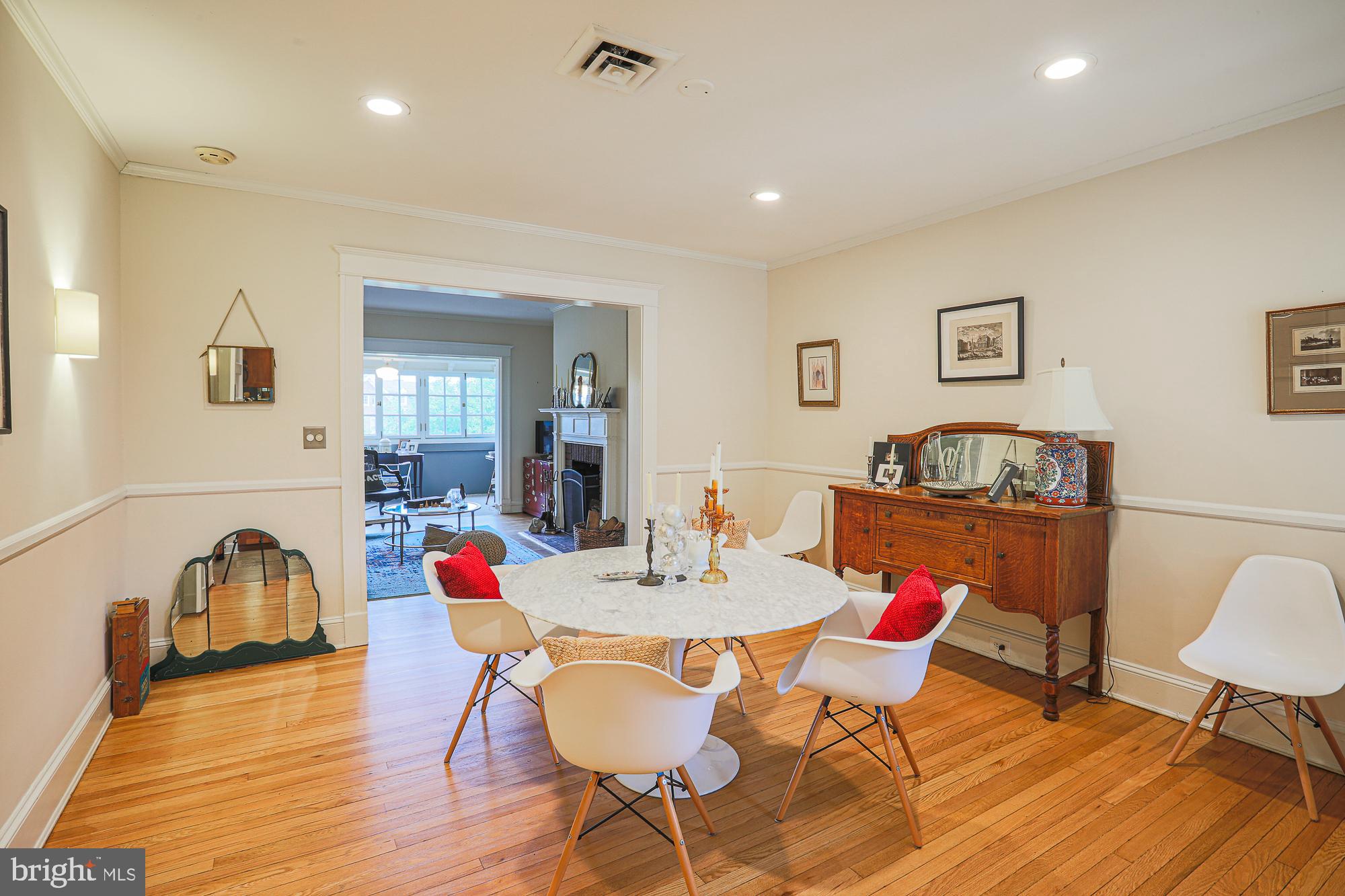 ROLAND PARK - Residential