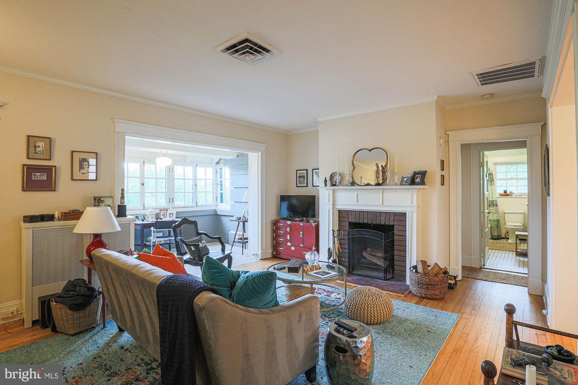 ROLAND PARK - Residential