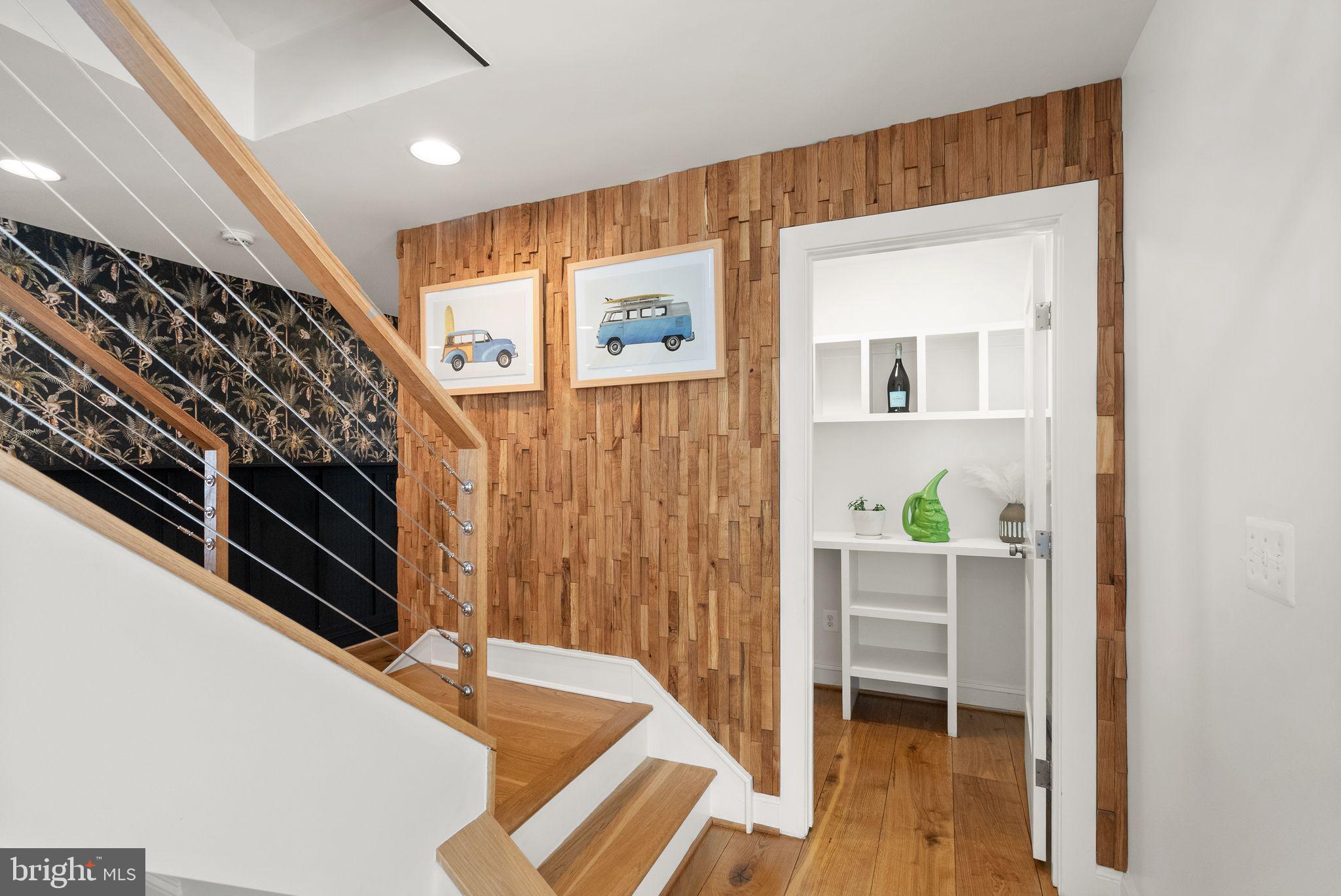 BERKSHIRE OAKWOOD - Residential