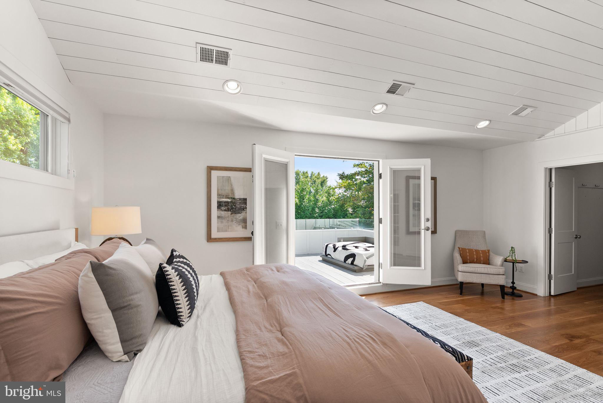 BERKSHIRE OAKWOOD - Residential