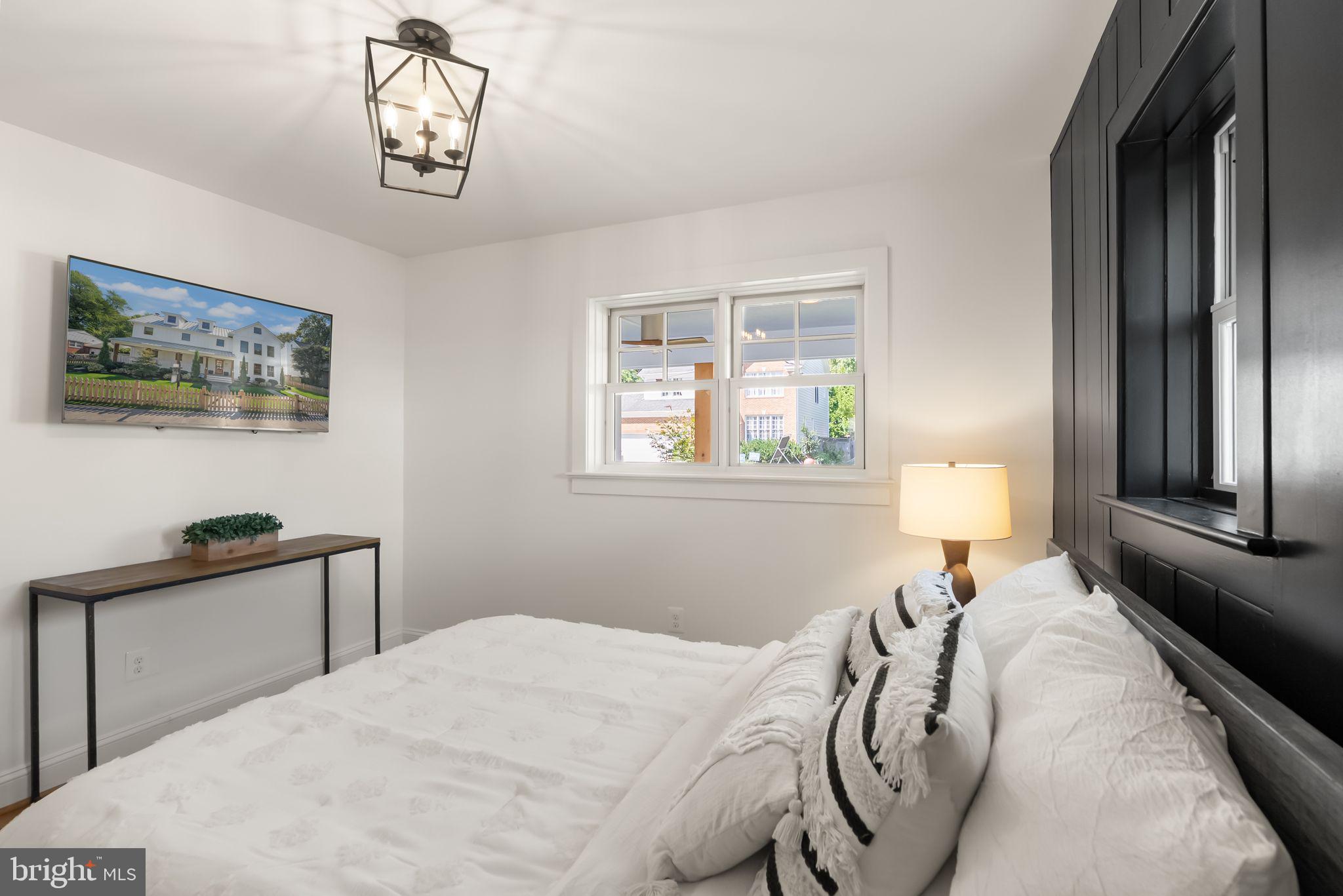 BERKSHIRE OAKWOOD - Residential