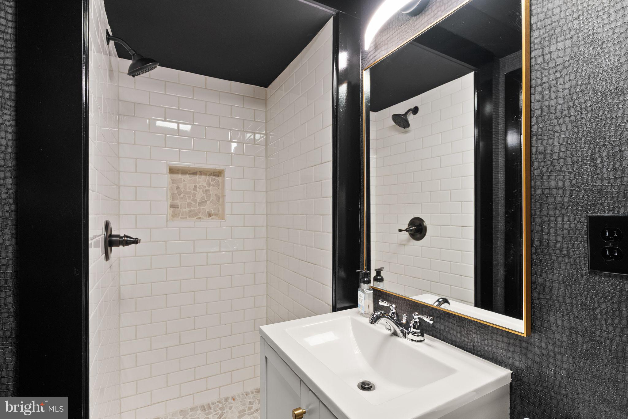 BERKSHIRE OAKWOOD - Residential