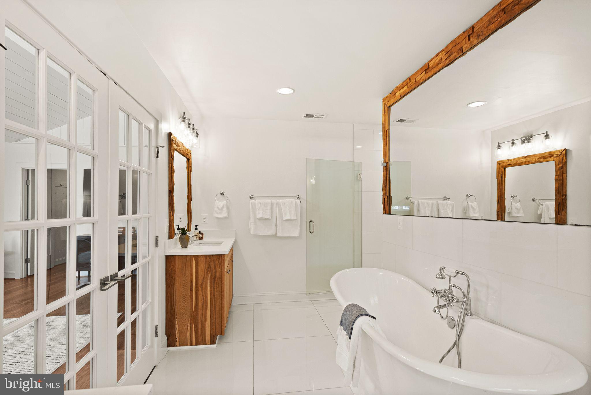 BERKSHIRE OAKWOOD - Residential