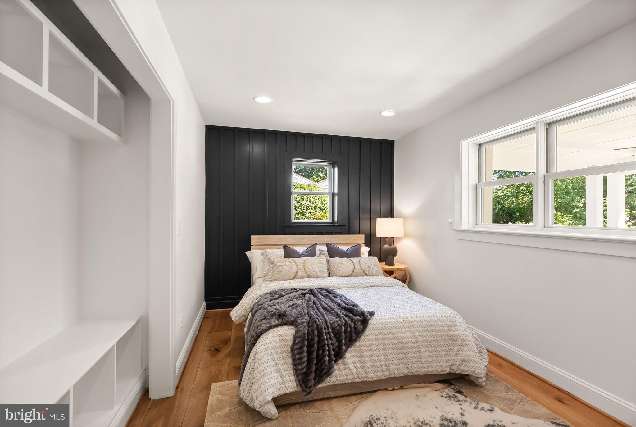 BERKSHIRE OAKWOOD - Residential