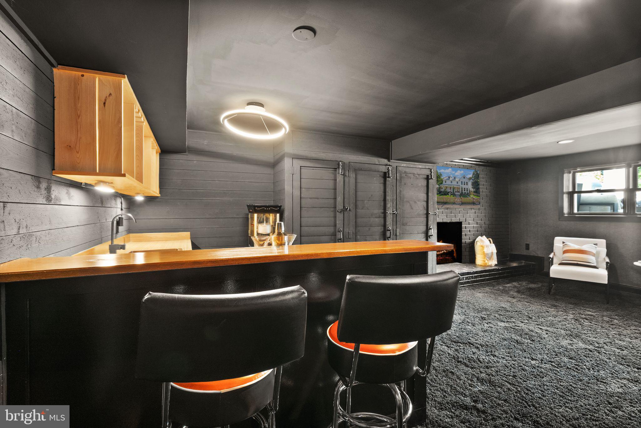 BERKSHIRE OAKWOOD - Residential