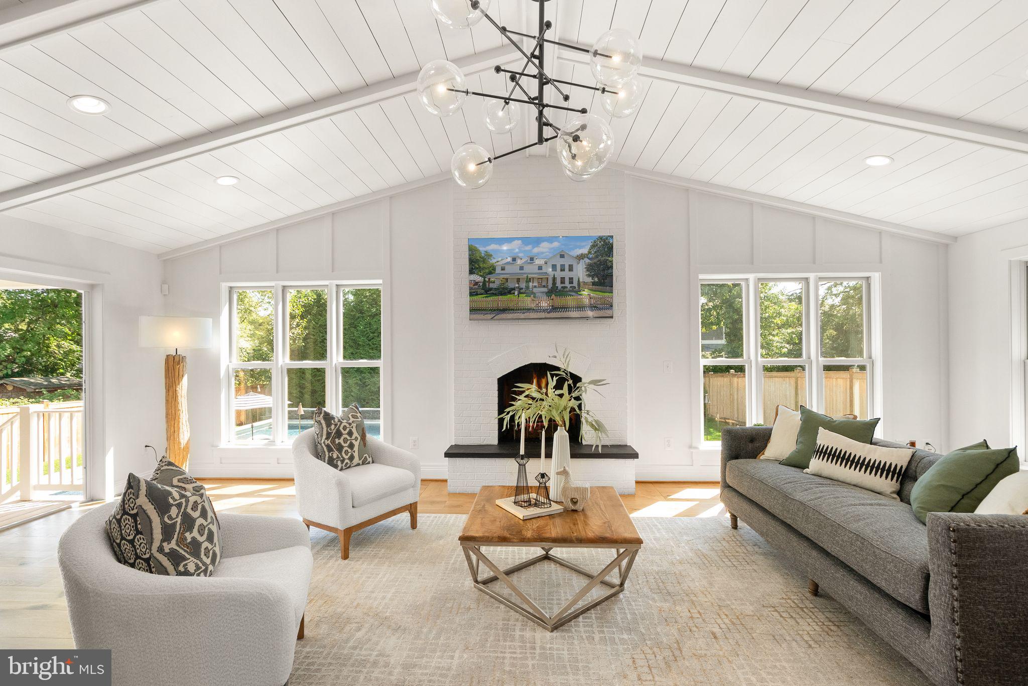 BERKSHIRE OAKWOOD - Residential