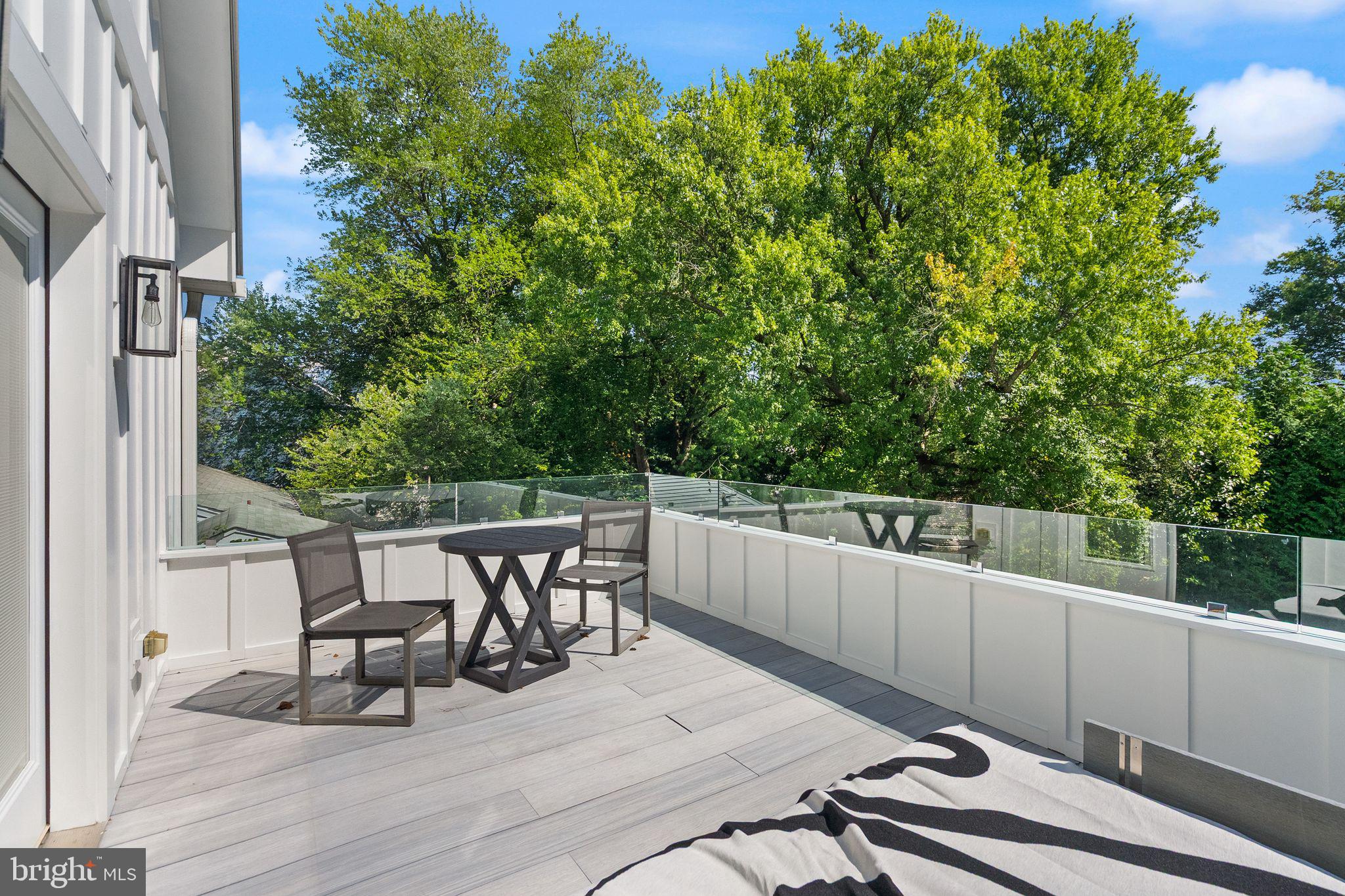 BERKSHIRE OAKWOOD - Residential