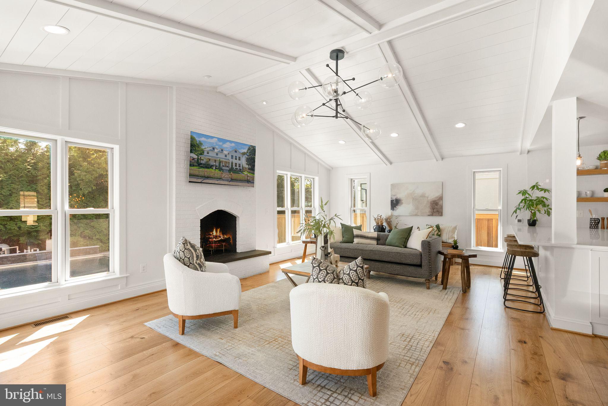 BERKSHIRE OAKWOOD - Residential