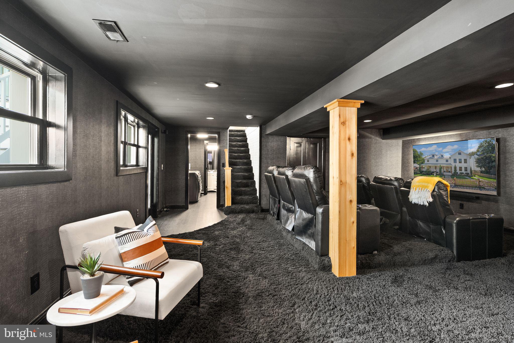 BERKSHIRE OAKWOOD - Residential