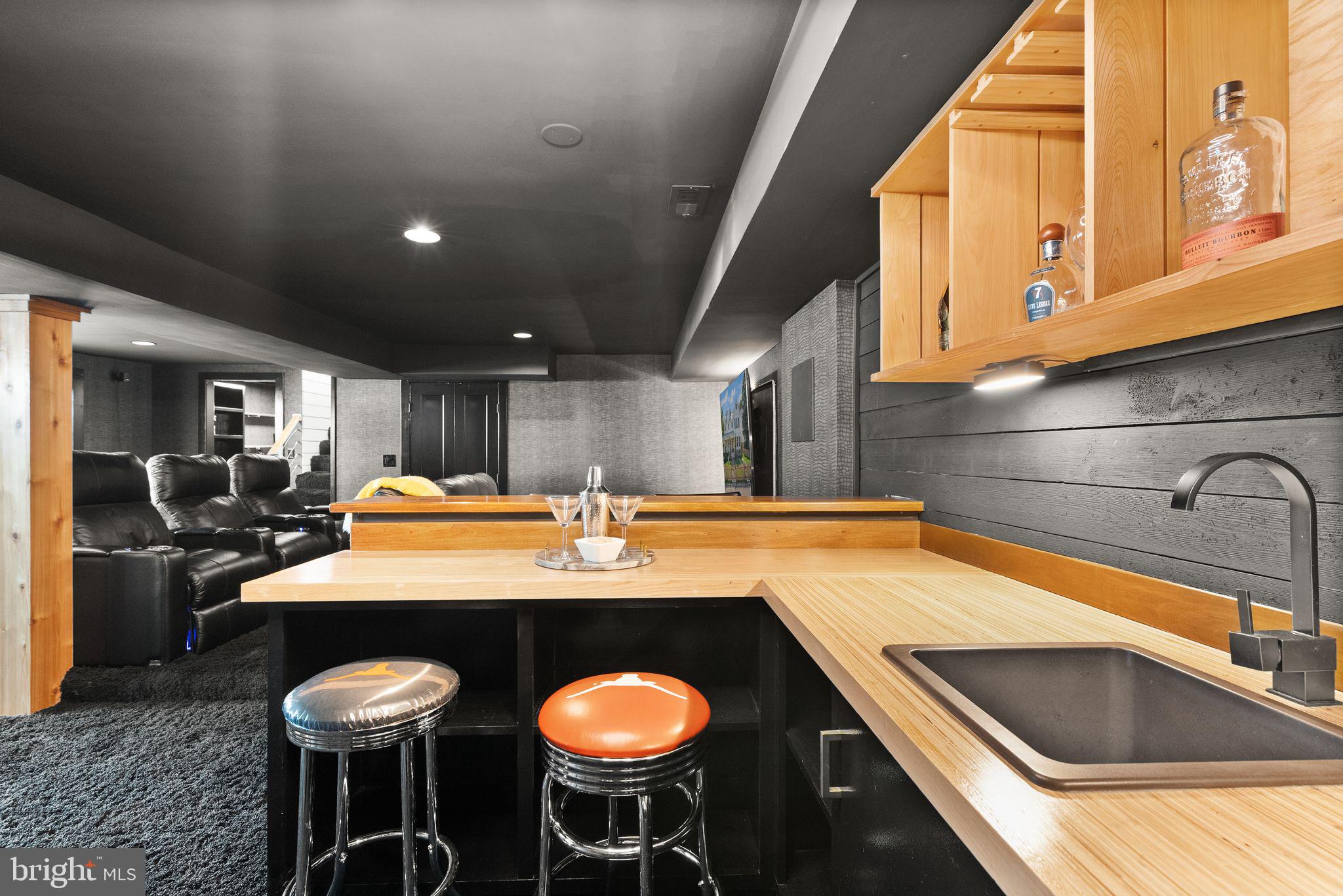 BERKSHIRE OAKWOOD - Residential