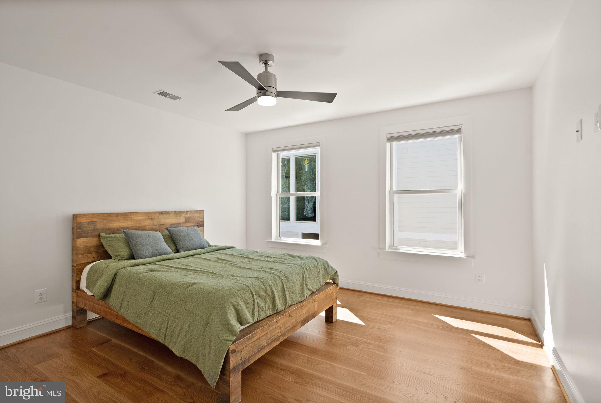 BERKSHIRE OAKWOOD - Residential