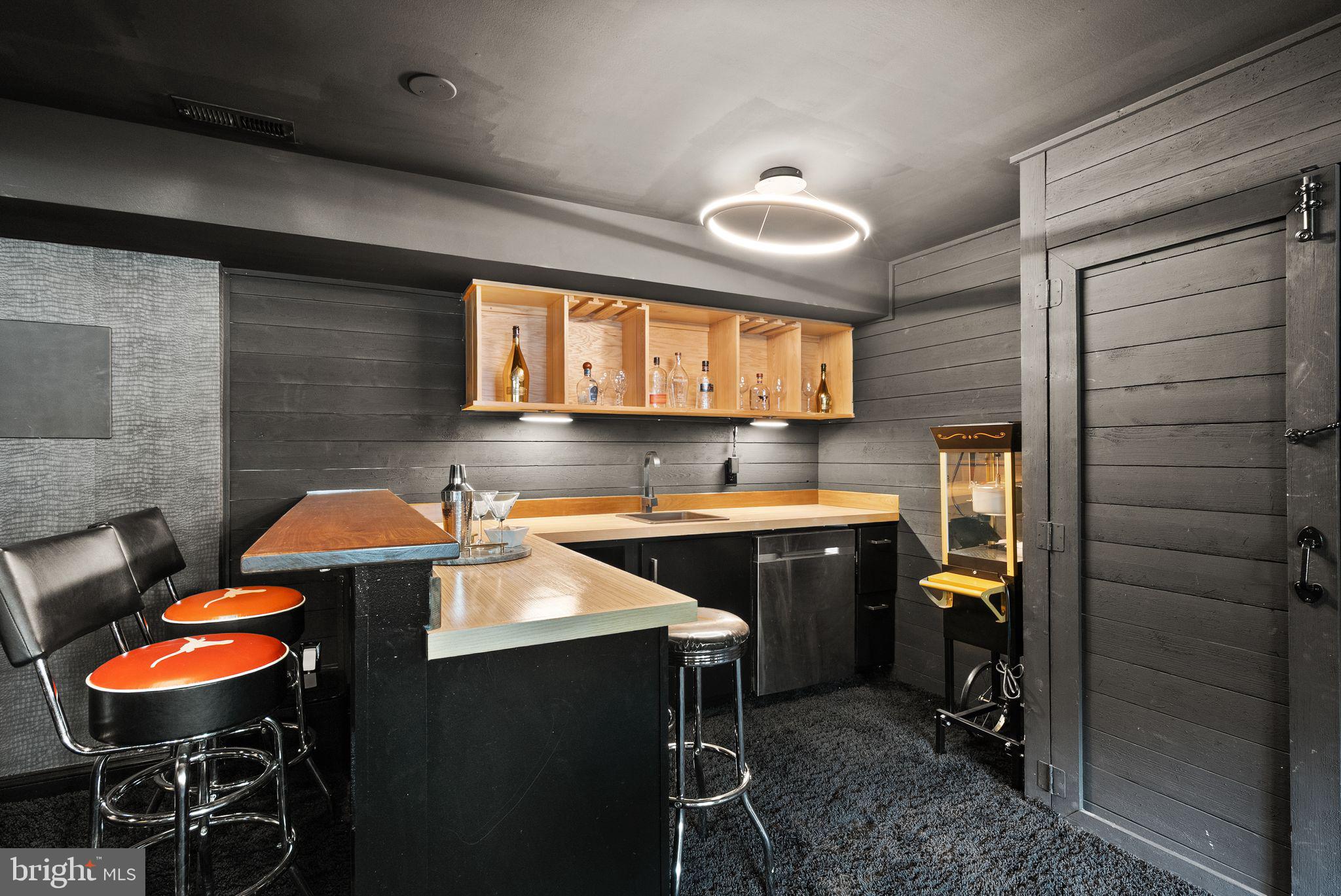 BERKSHIRE OAKWOOD - Residential