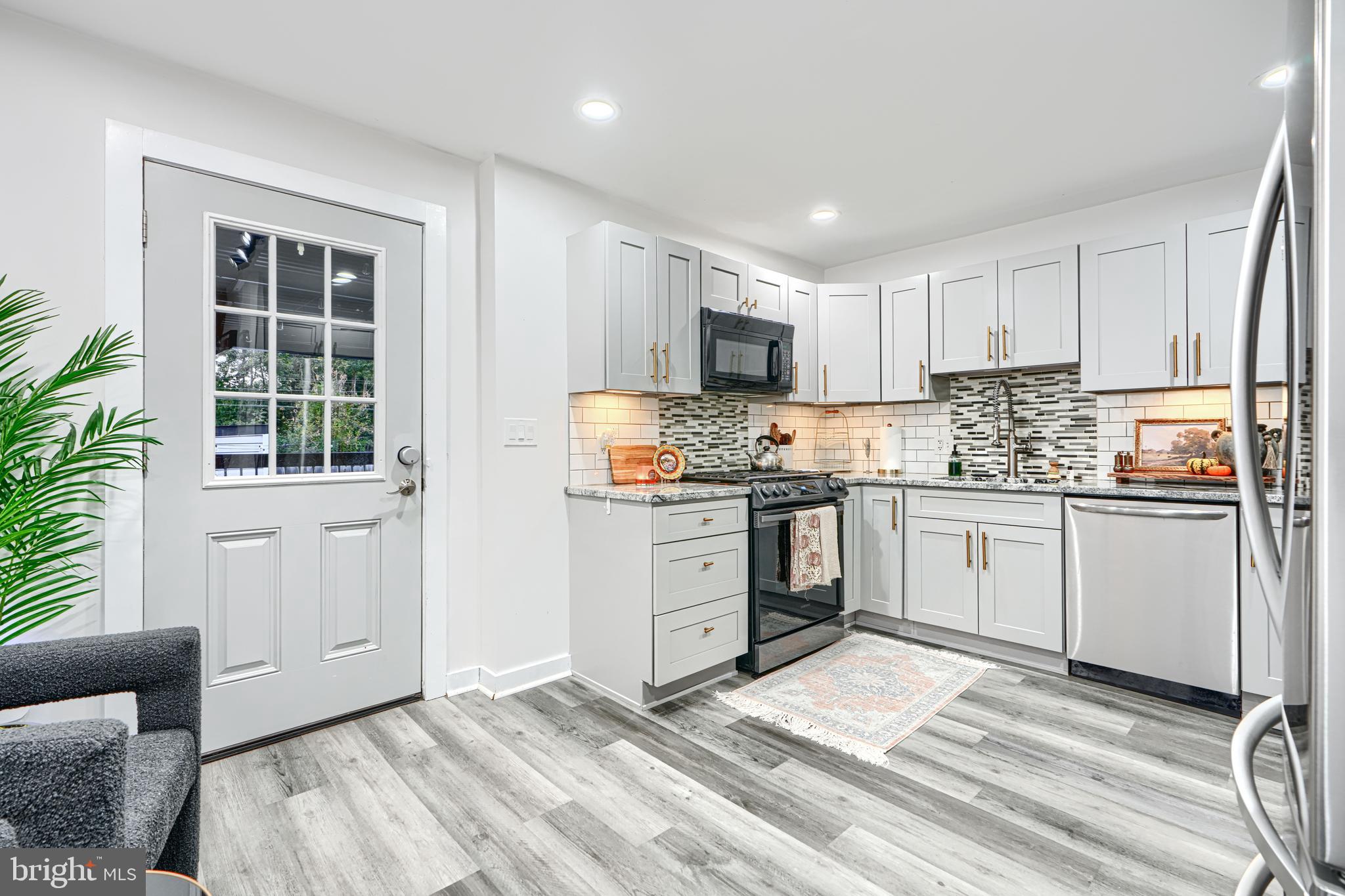 MIDDLESEX - Residential Lease