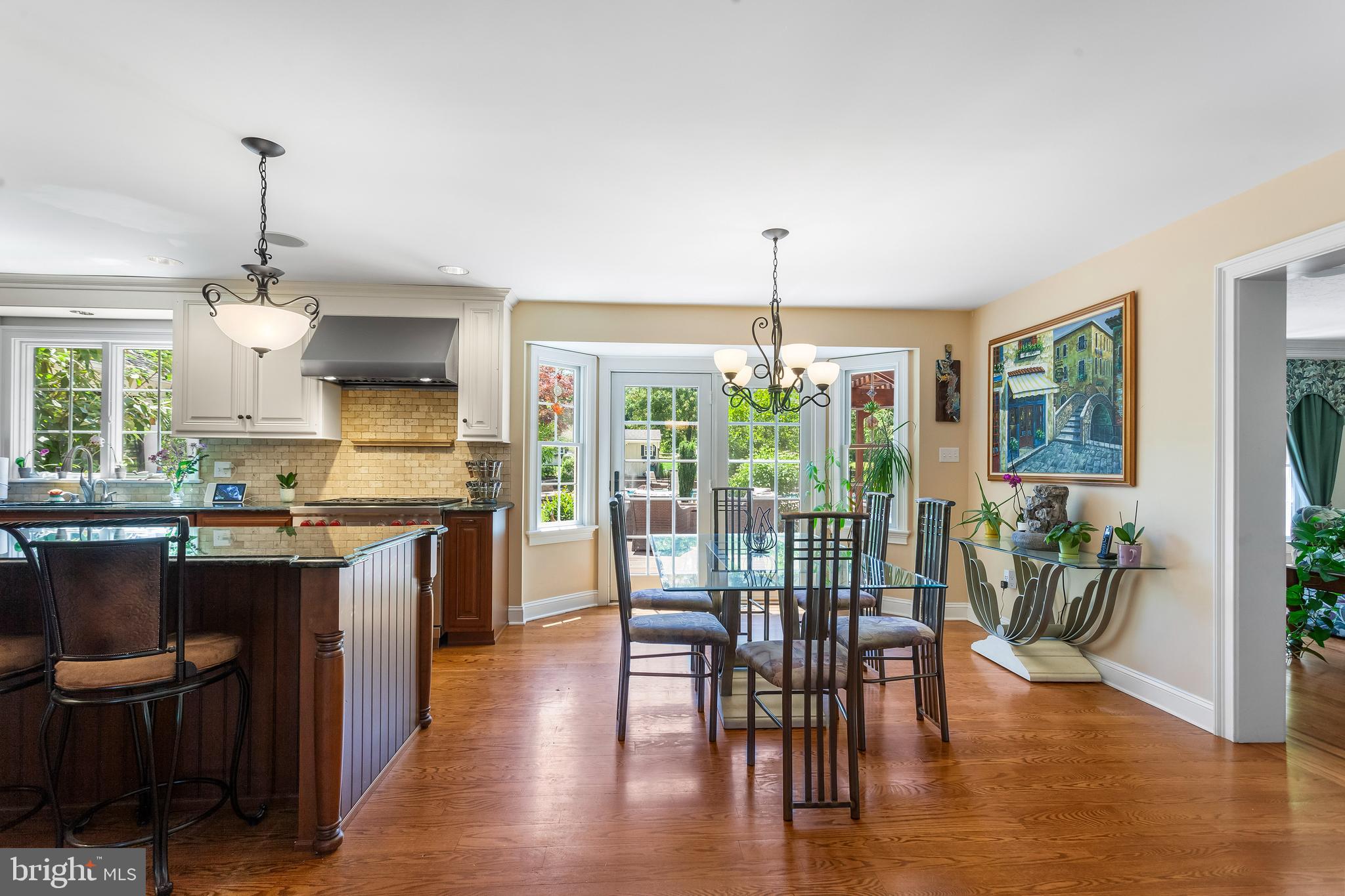 ROLLING COACH ESTS - Residential