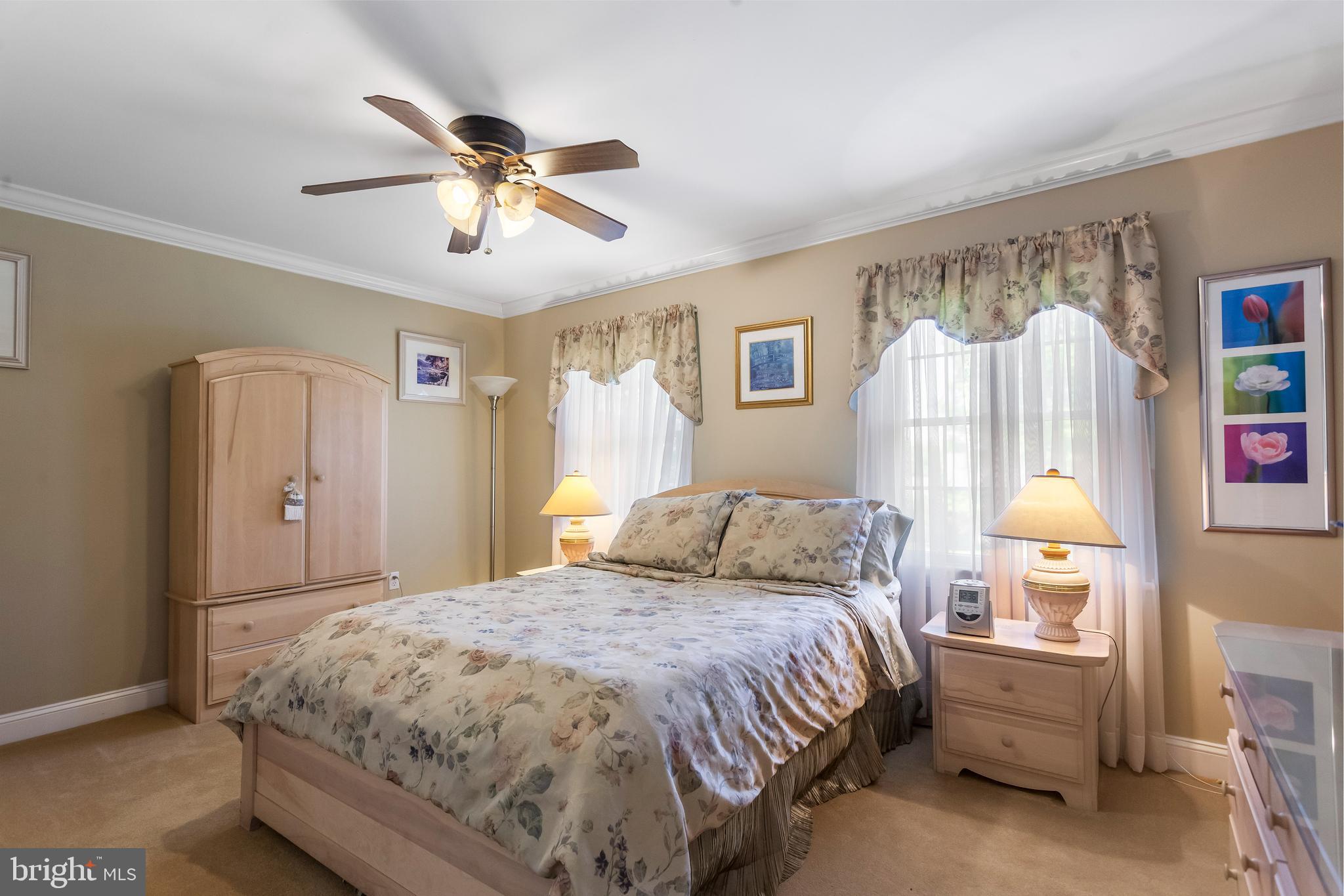 ROLLING COACH ESTS - Residential