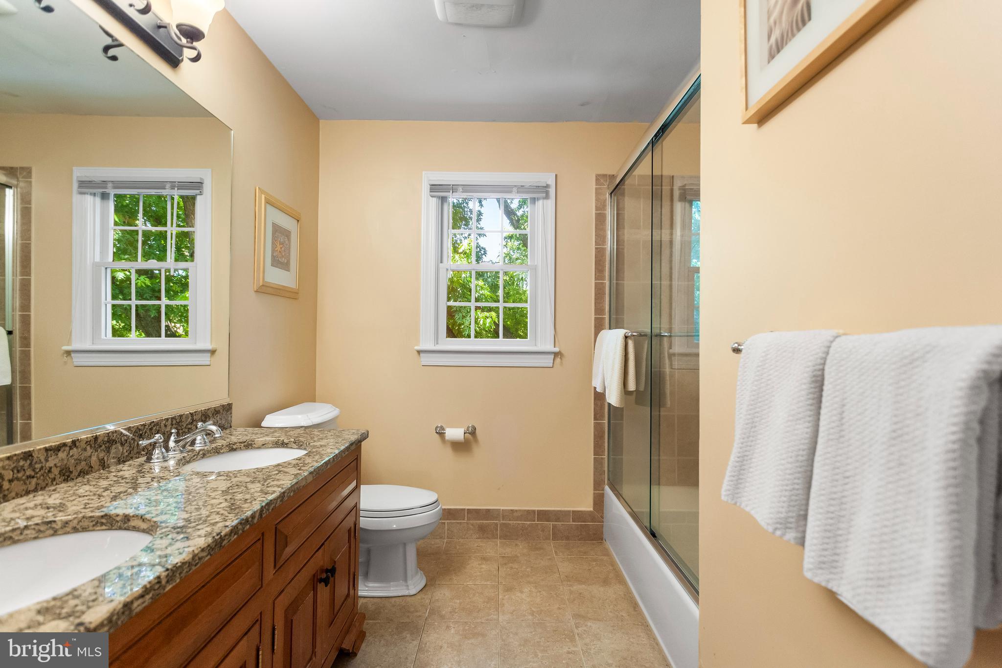 ROLLING COACH ESTS - Residential