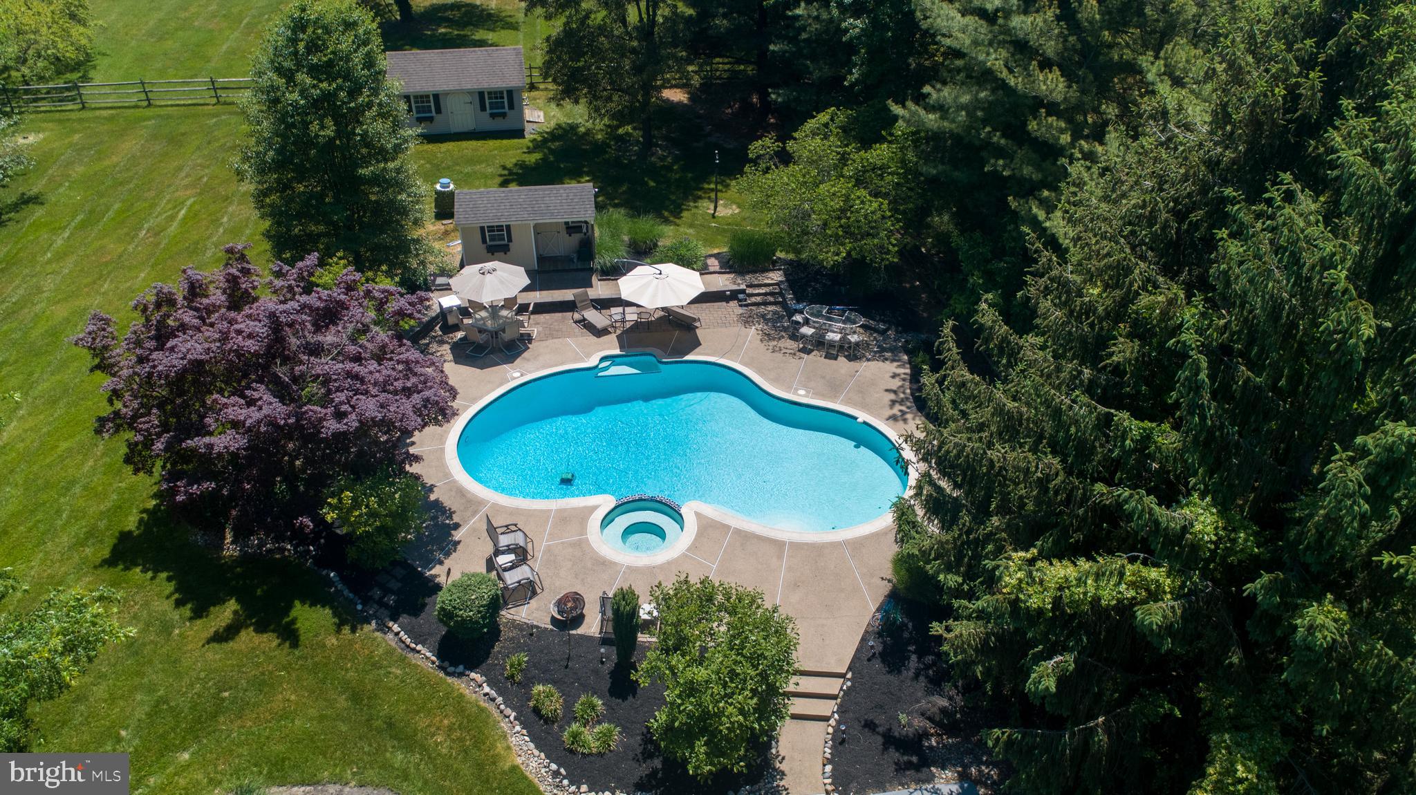 ROLLING COACH ESTS - Residential