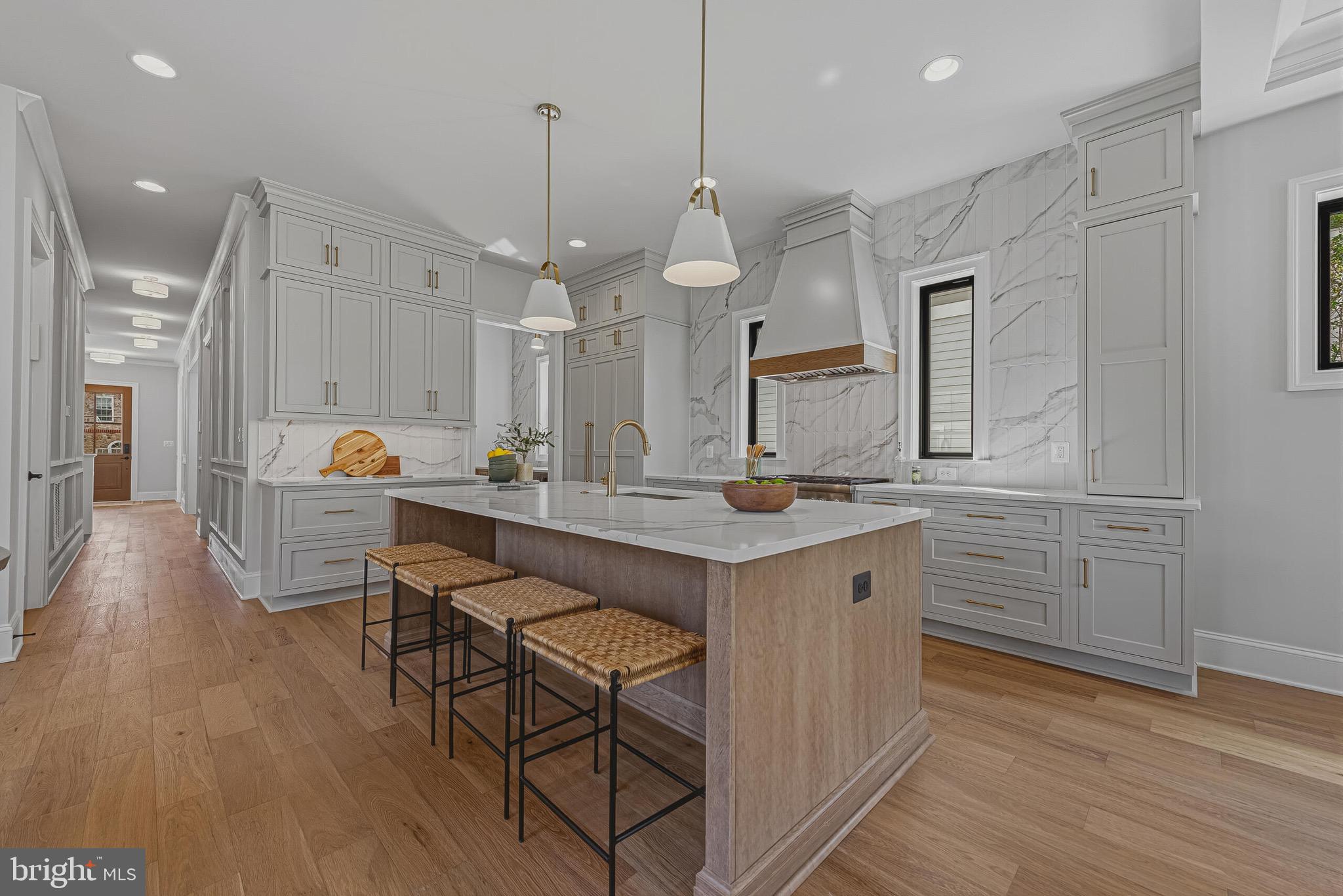 ARLINGTON - Residential