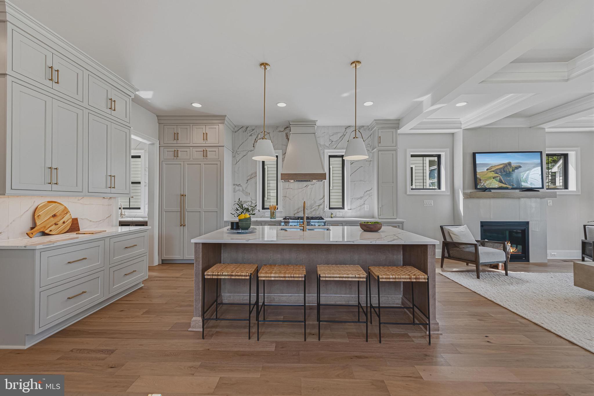 ARLINGTON - Residential