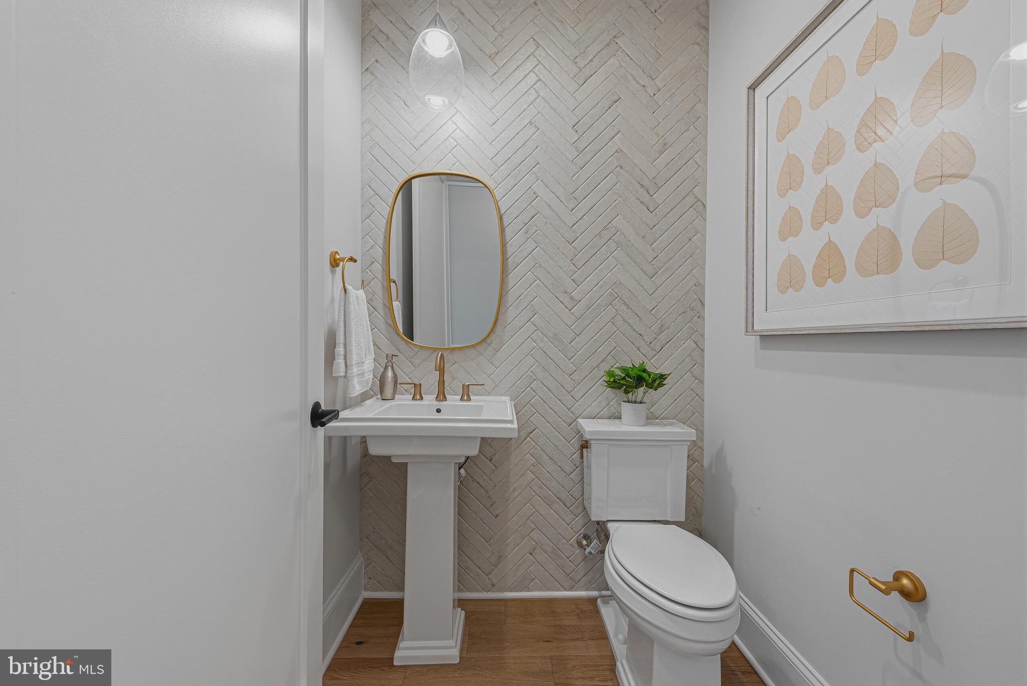 ARLINGTON - Residential