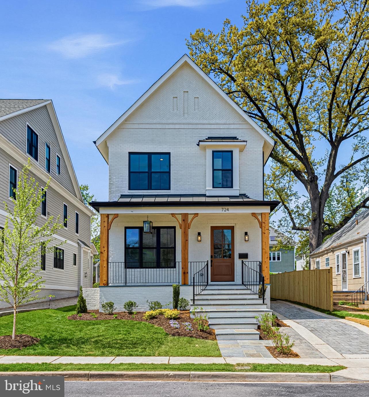 ARLINGTON - Residential