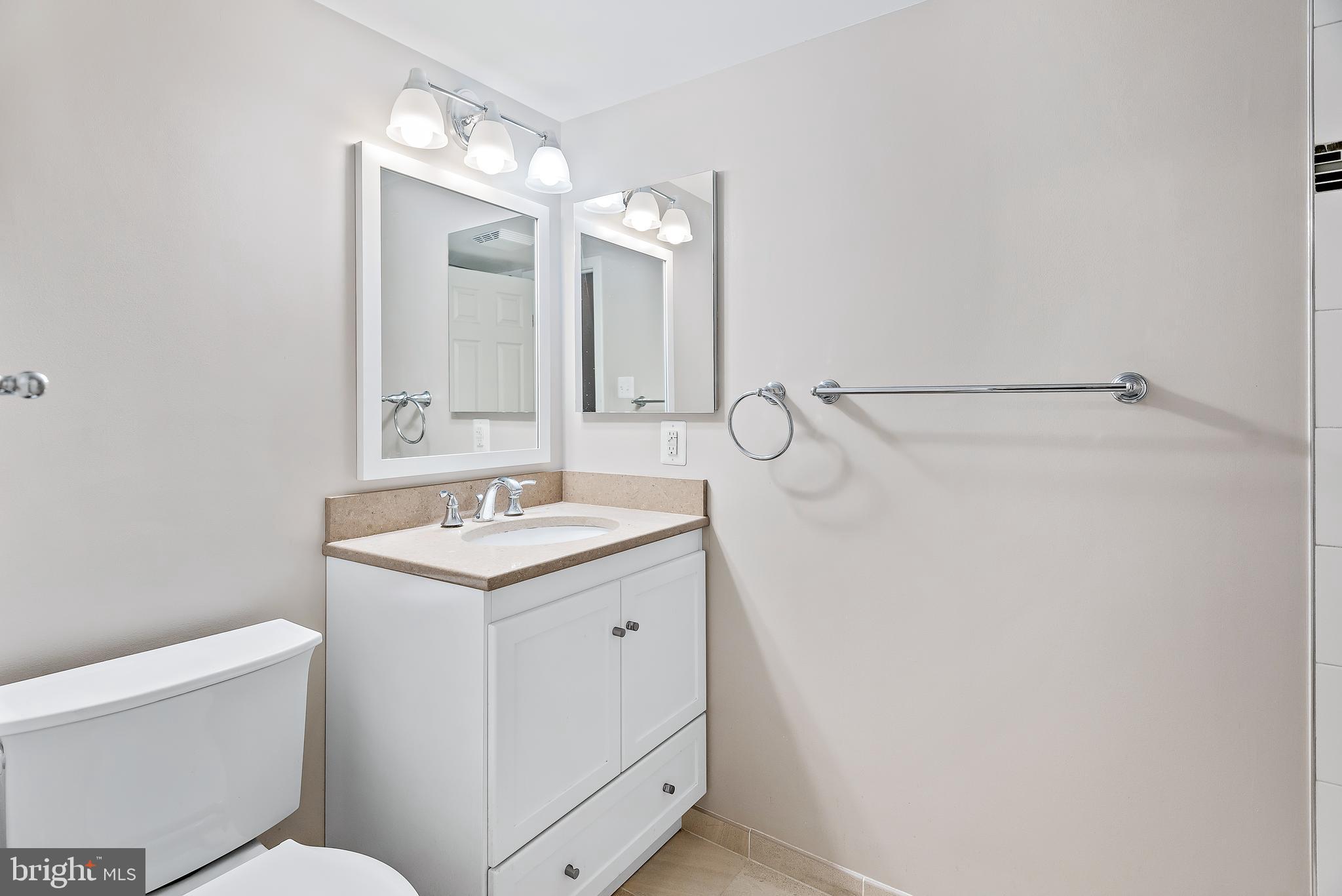 GEORGETOWN VILLAGE - Residential Lease