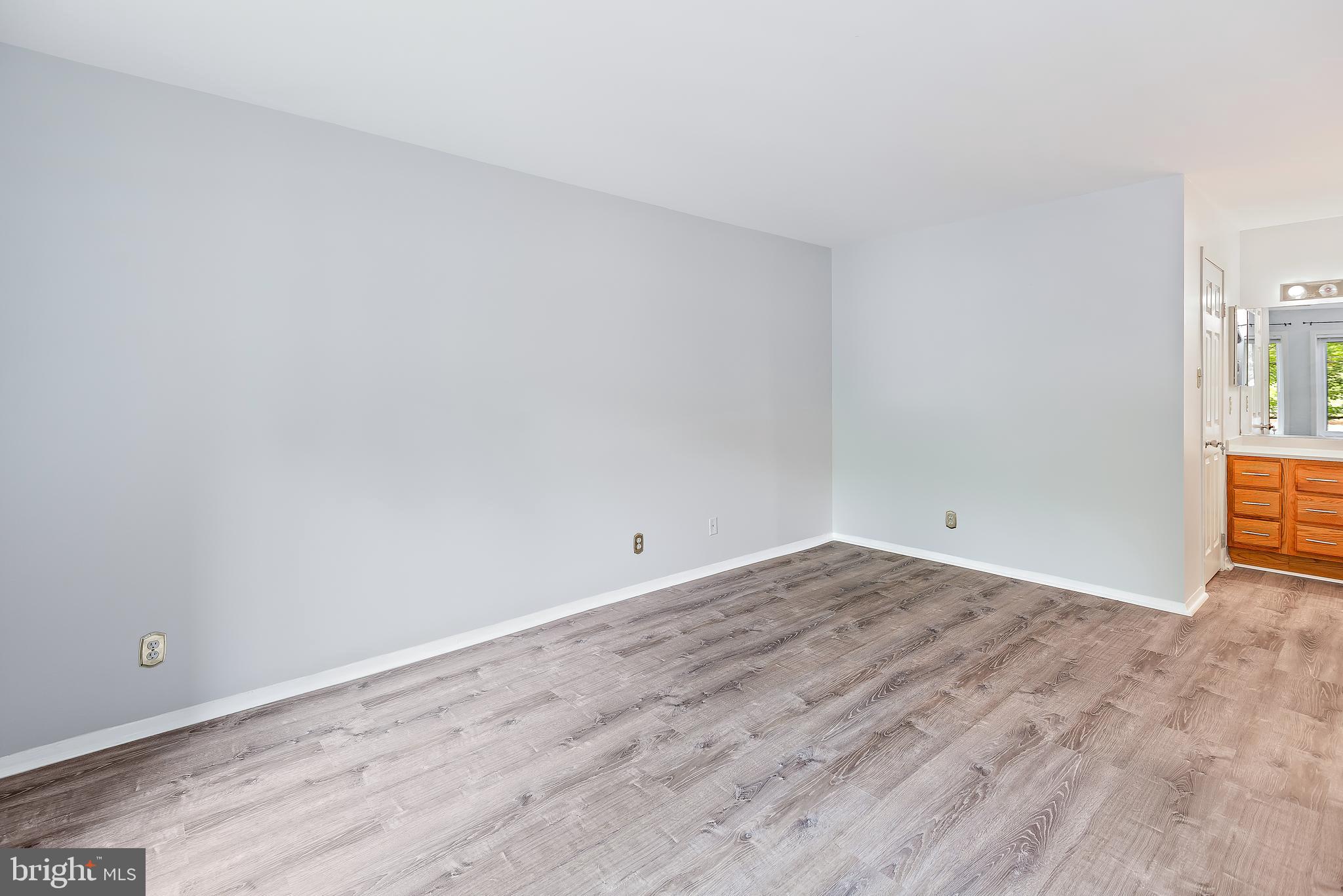 GEORGETOWN VILLAGE - Residential Lease