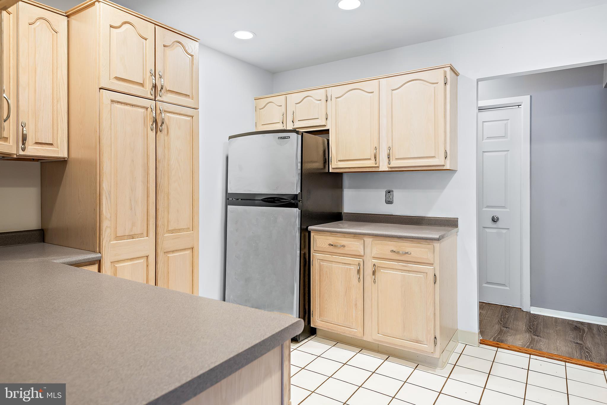 GEORGETOWN VILLAGE - Residential Lease