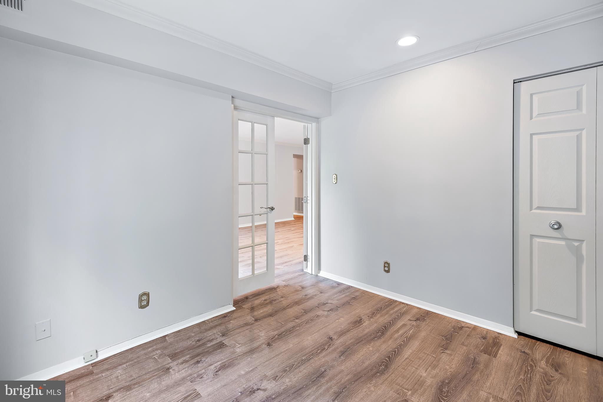 GEORGETOWN VILLAGE - Residential Lease