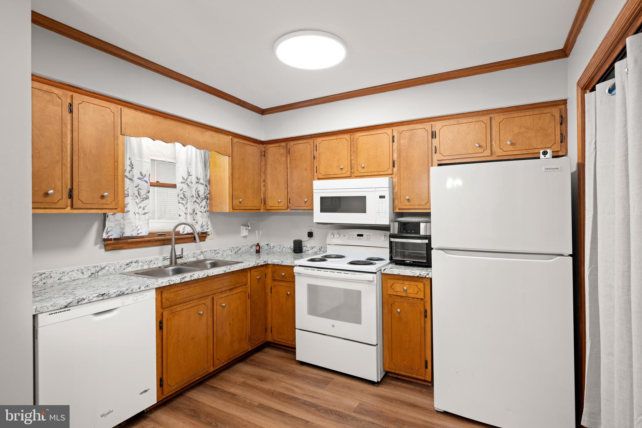 SHIPBUILDERS VILLAGE - Residential