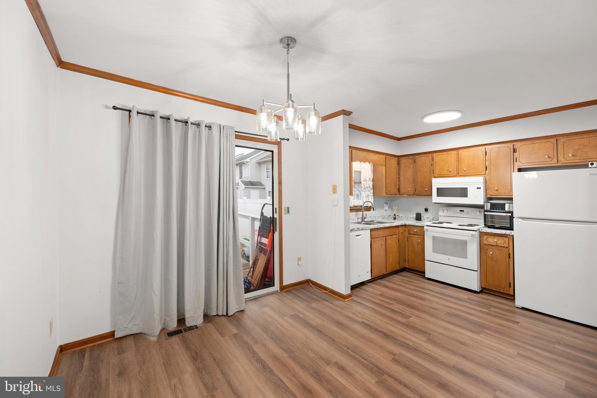 SHIPBUILDERS VILLAGE - Residential